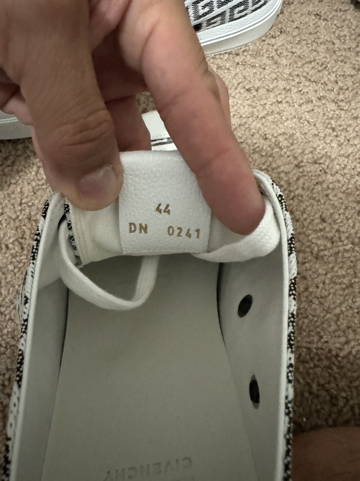 Givenchy Givenchy Men's City Allover Logo Canvas Low-Top Sneakers Size US 11 / EU 44 - 12 Thumbnail