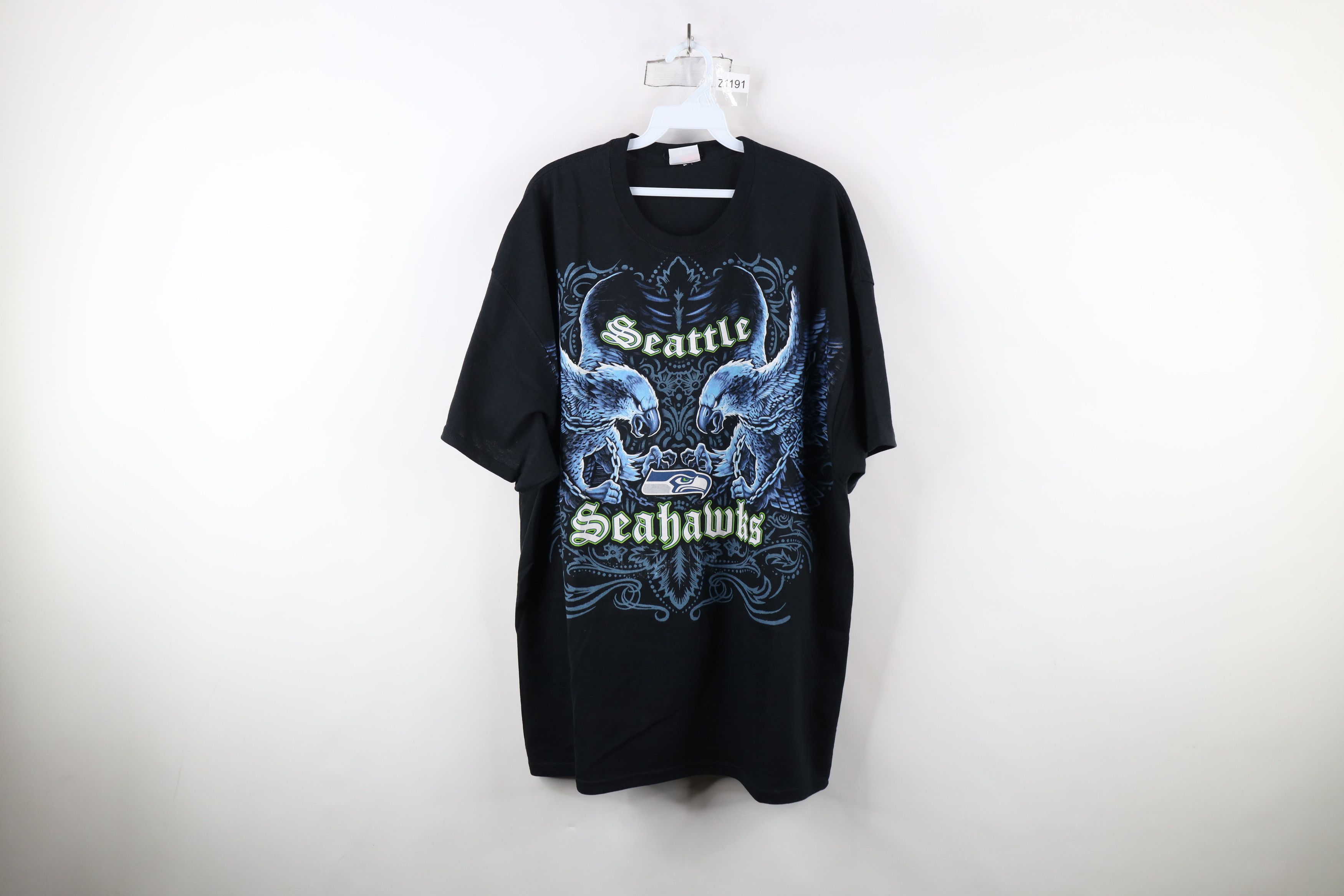 Majestic × Vintage Vintage Majestic Seattle Seahawks Football Tribal T-Shirt Size US XXL / EU 58 / 5 - 1 Thumbnail