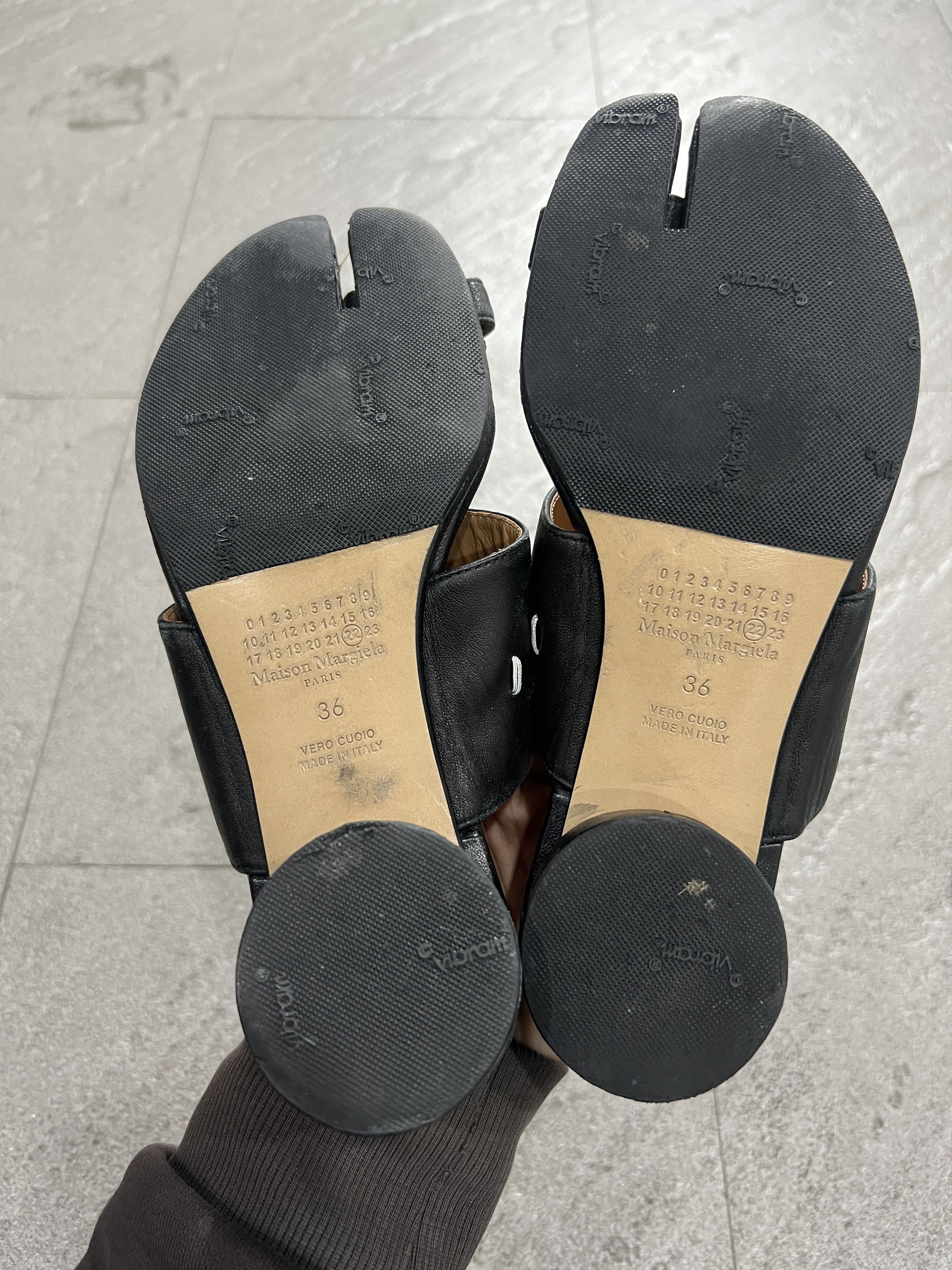 Maison Margiela Maison Margiela 22 Black Tabi Mule Sandals Low Heel EU36 Size US 6 / IT 36 - 6 Thumbnail