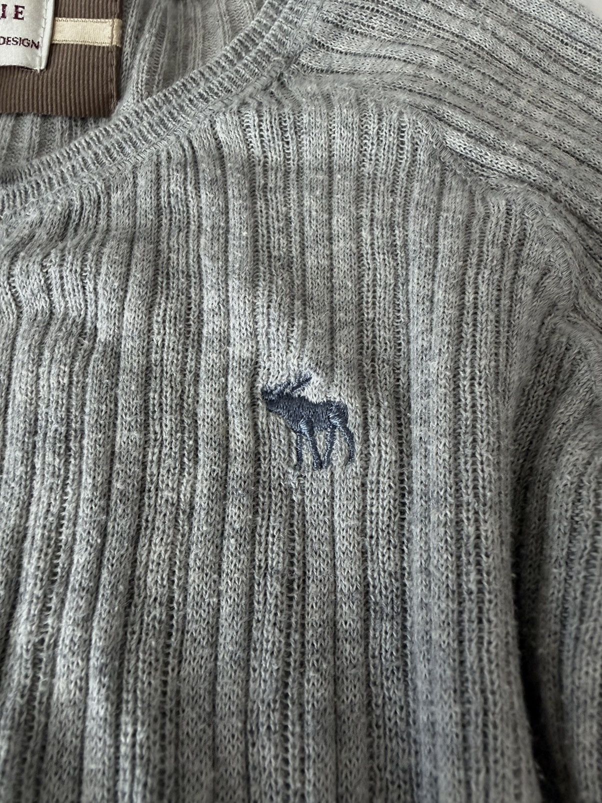 Vintage Abercrombie & Fitch Cotton Ribbed Longsleeve Henley in Gray, Women's — image 5 of 6