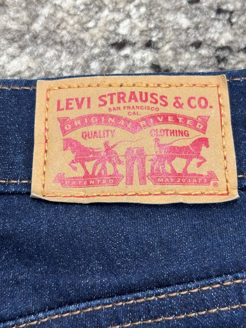 Levi's Levi's Slimming Straight Leg Jeans - Dark Wash - Size 26 Size 26" / US 2 / IT 38 - 10 Thumbnail