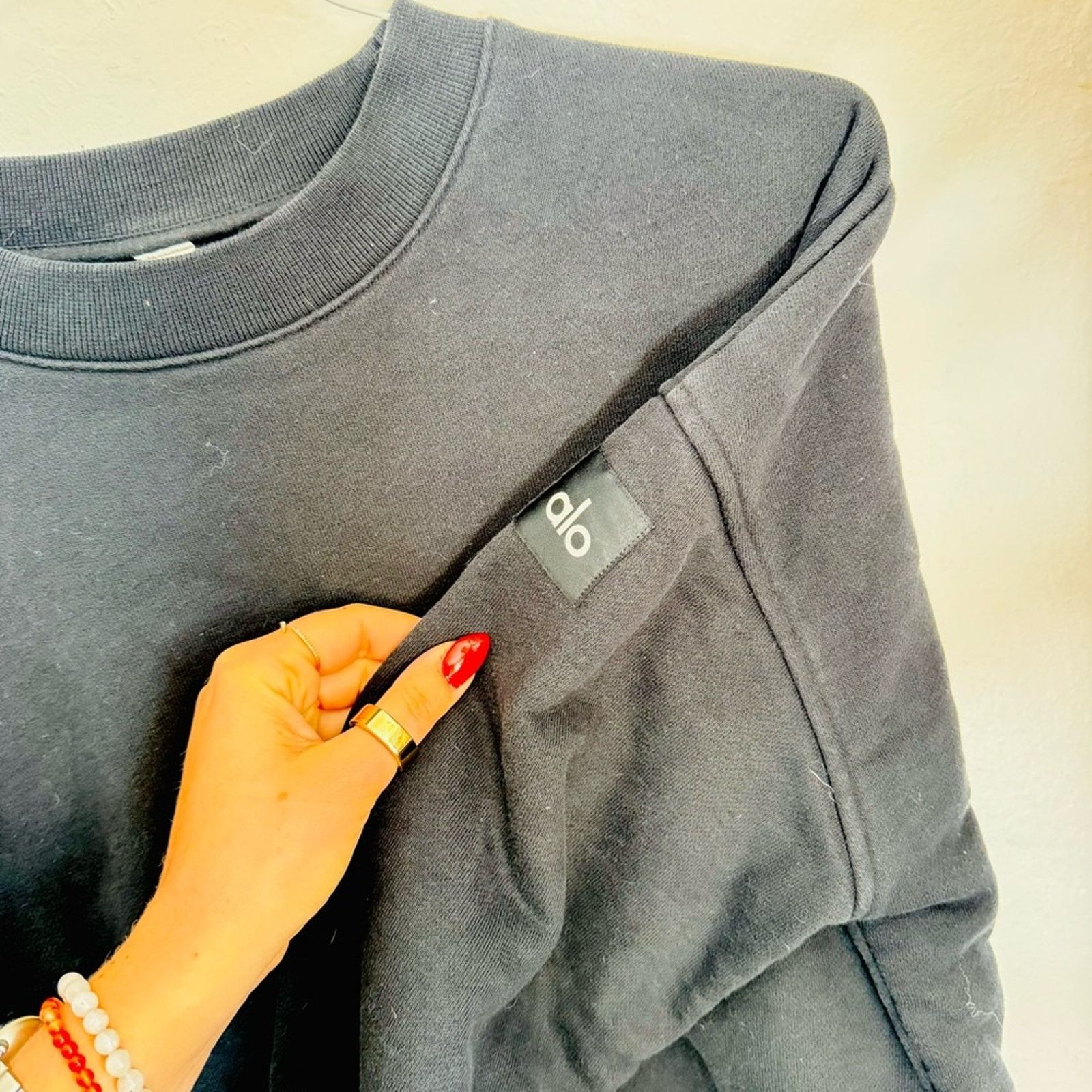 Alo Yoga ALO YOGA Black Logo Chill Crew Neck Pullover $128 Sweatshirt Size US S / EU 44-46 / 1 - 6 Thumbnail