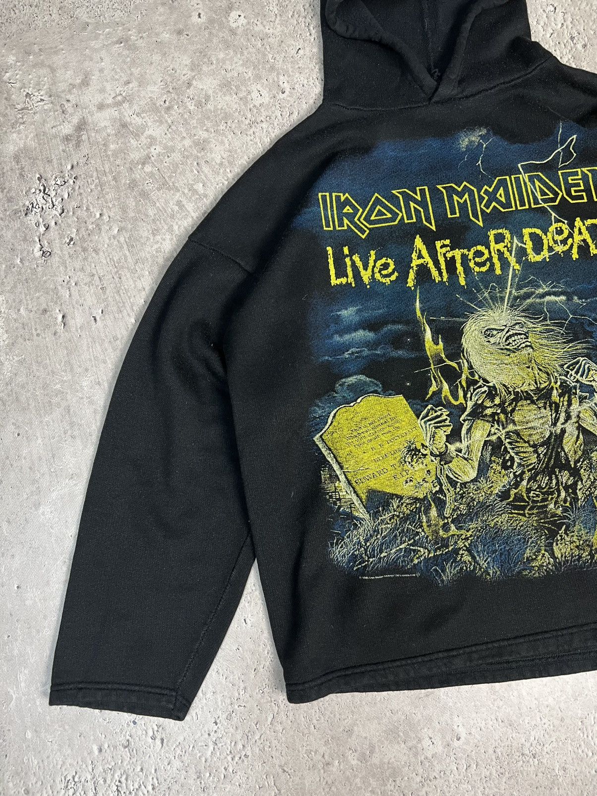 Band Tees × Iron Maiden × Vintage Vintage IRON MAIDEN 90s boxy l Grunge Hoodie Size US L / EU 52-54 / 3 - 3 Thumbnail