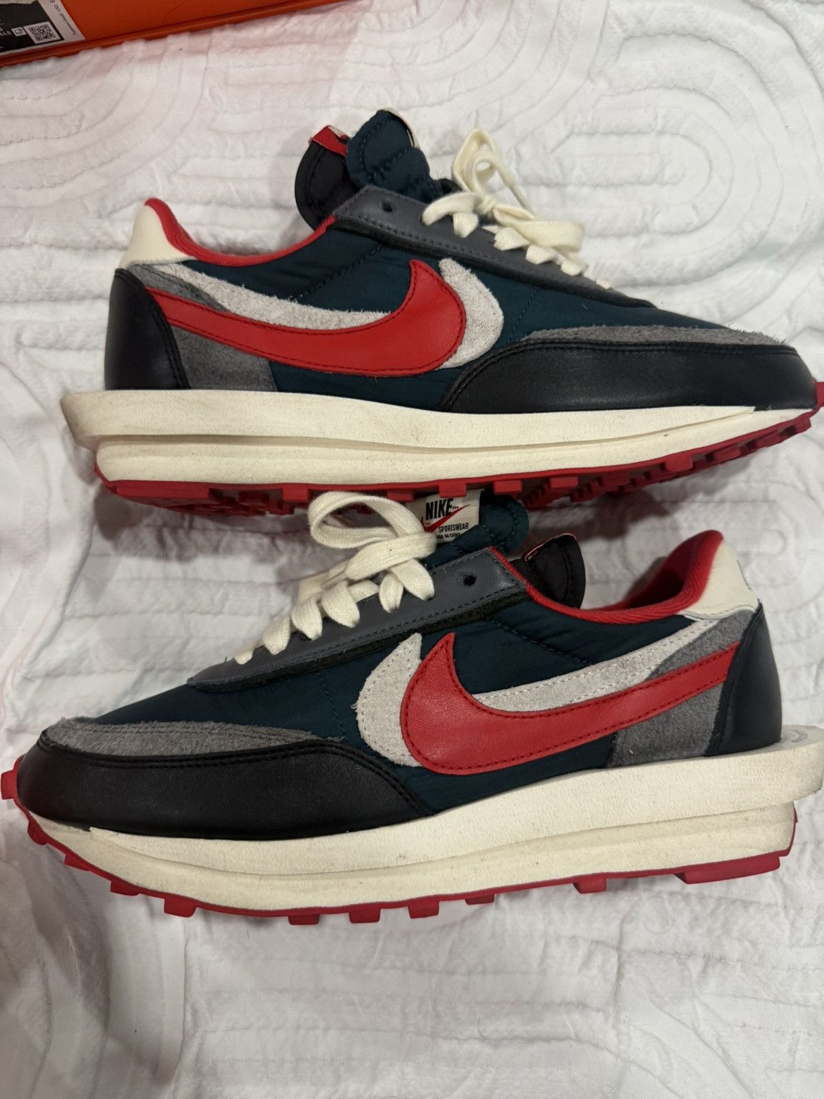 Nike × Sacai × Undercover Nike waffle sacai size 10.5 red/black/white Size US 10.5 / EU 43-44 - 2 Thumbnail