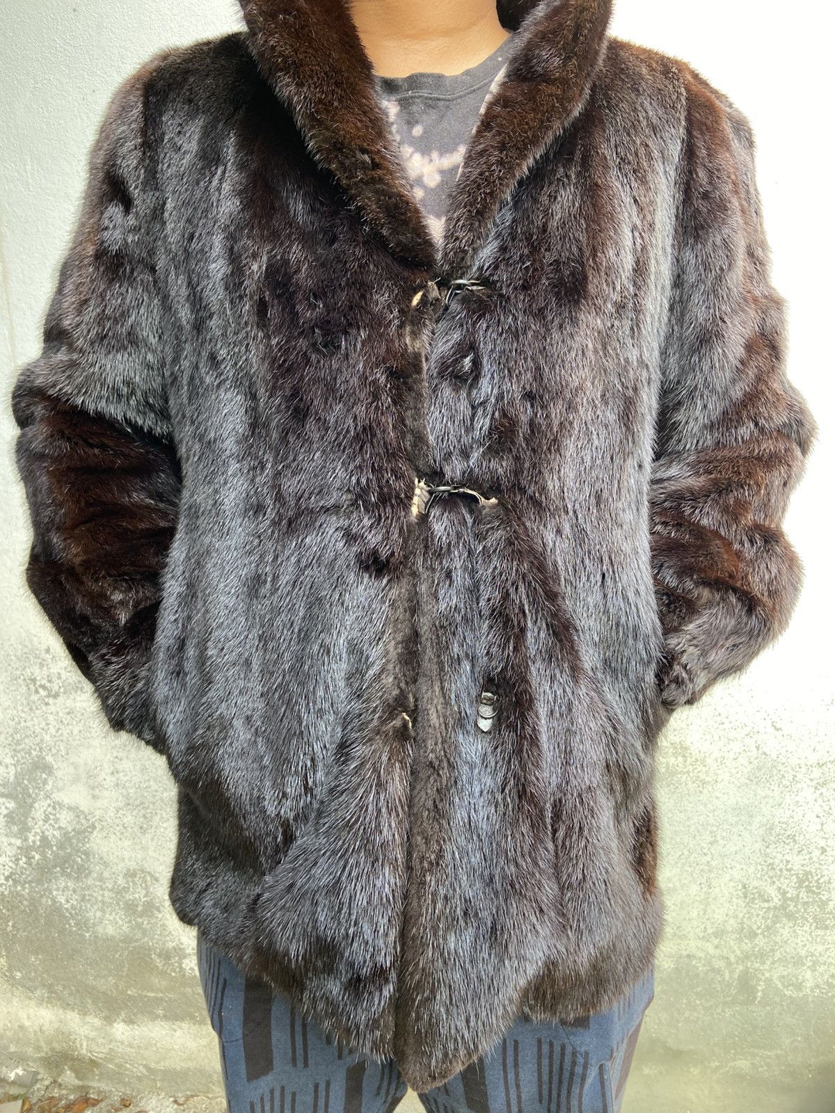 Sagafurs VINTAGE SAGAFOX FUR BLACK MINK SAGA COAT Size L / US 10 / IT 46 - 24 Thumbnail