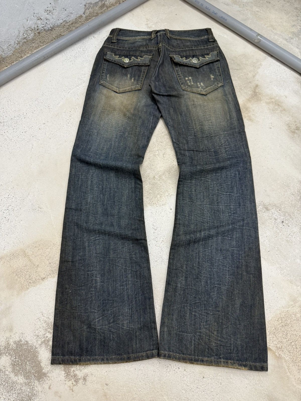 GOSTAR DE FUGA × Japanese Brand Ikka Japan Tribal Embroidered Muddy Wash Flared Denim Jeans Size US 29 - 2 Thumbnail