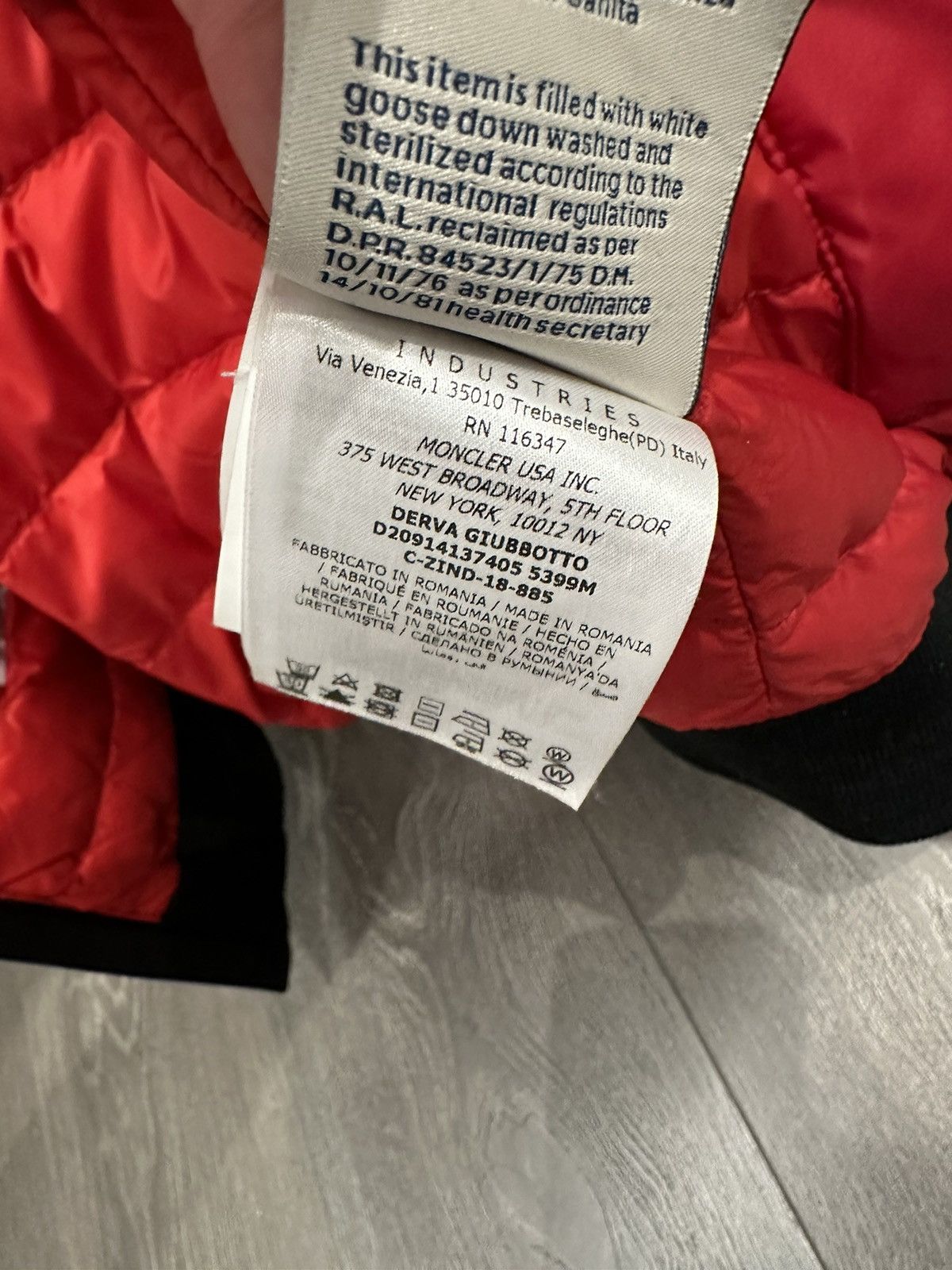 Moncler Moncler Derva Goibbotto Size US M / EU 48-50 / 2 - 12 Thumbnail
