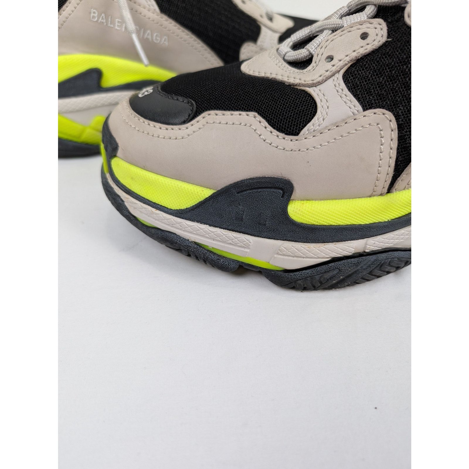 Balenciaga o1rshd1 Runner Sneakers in Grey/Yellow Fluo Size US 10 / EU 43 - 15 Thumbnail
