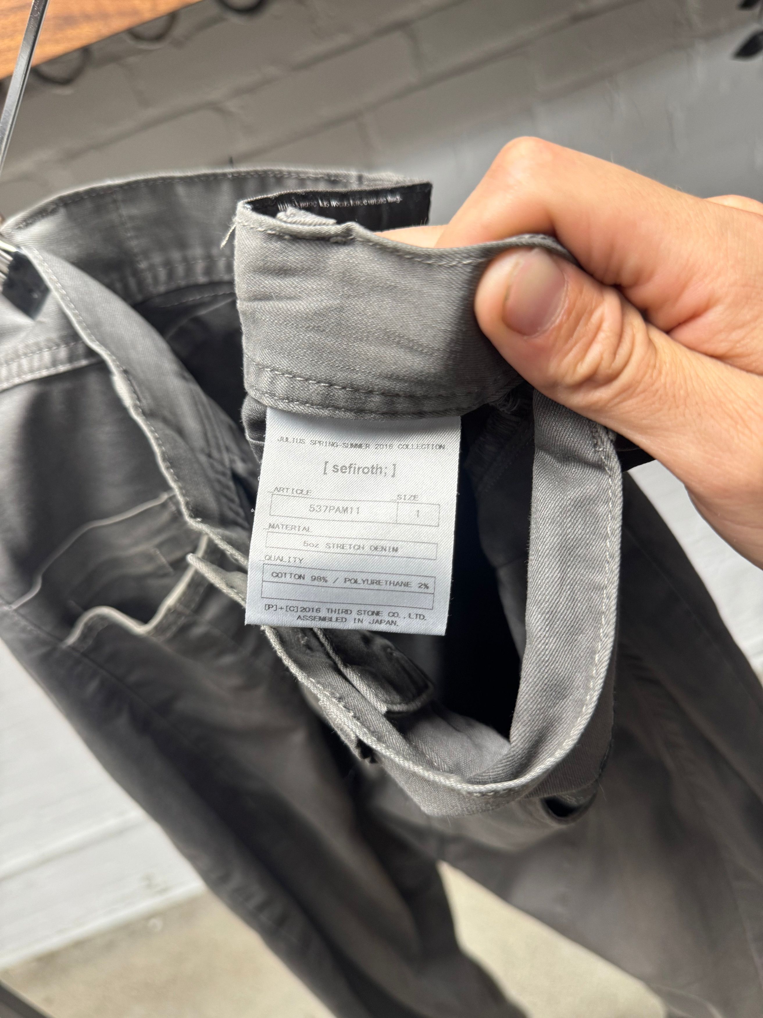 Julius SS2016 Julius 5oz J-Cut Darted Grey Slim Cut Pants Size US 31 - 6 Thumbnail