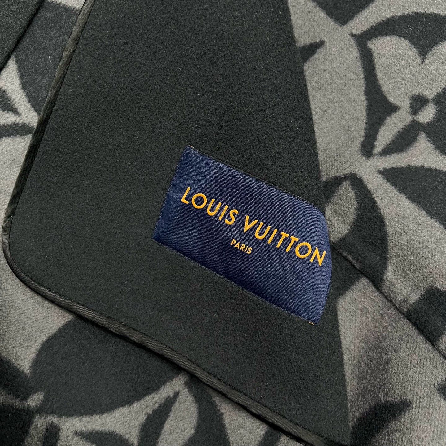 Louis Vuitton Louis Vuitton Wool Coat Size US M / EU 48-50 / 2 - 6 Thumbnail