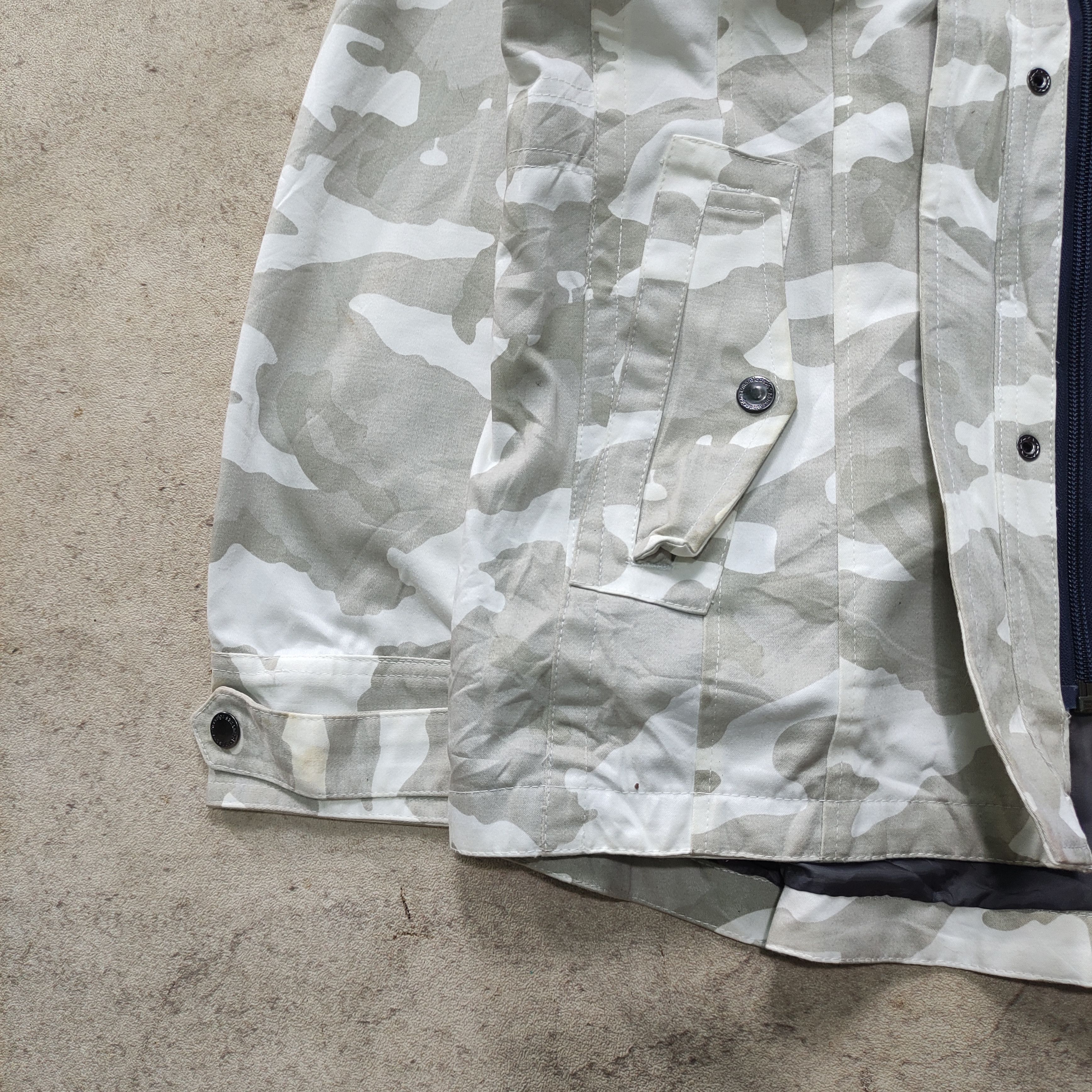 Tornado Mart Semantic Design Fur Jacket Camo 2000s Size US L / EU 52-54 / 3 - 10 Thumbnail