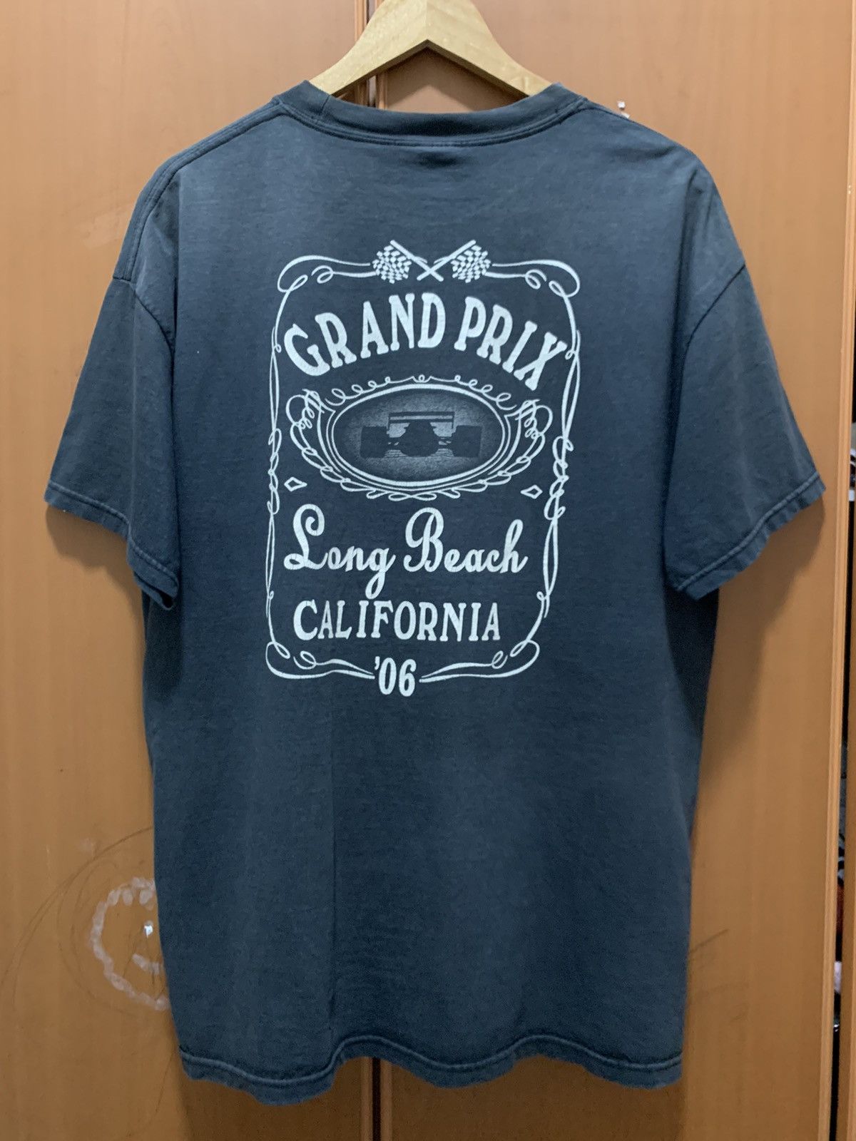 Hanes Vintage Y2K Grand Prix Long Beach California 2006 Sun Faded Size US XL / EU 56 / 4 - 1 Thumbnail