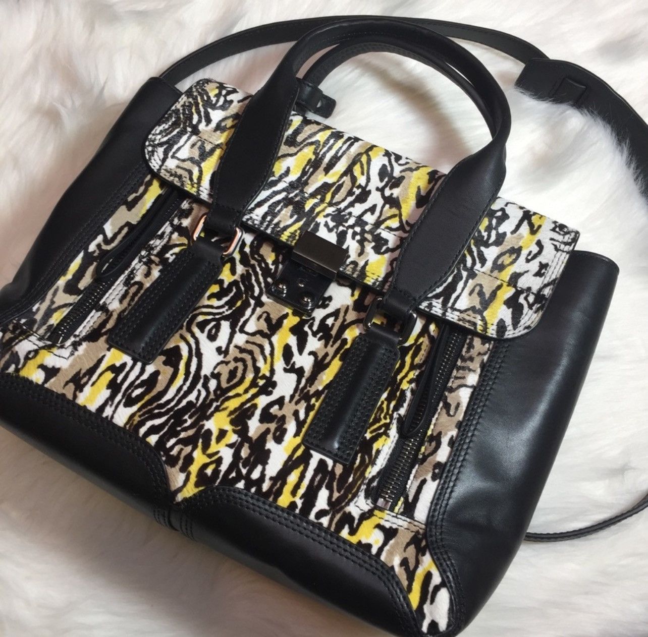 3.1 Phillip Lim 3.1 Phillip Lim Rare Pashli Medium Satchel Size ONE SIZE - 2 Thumbnail