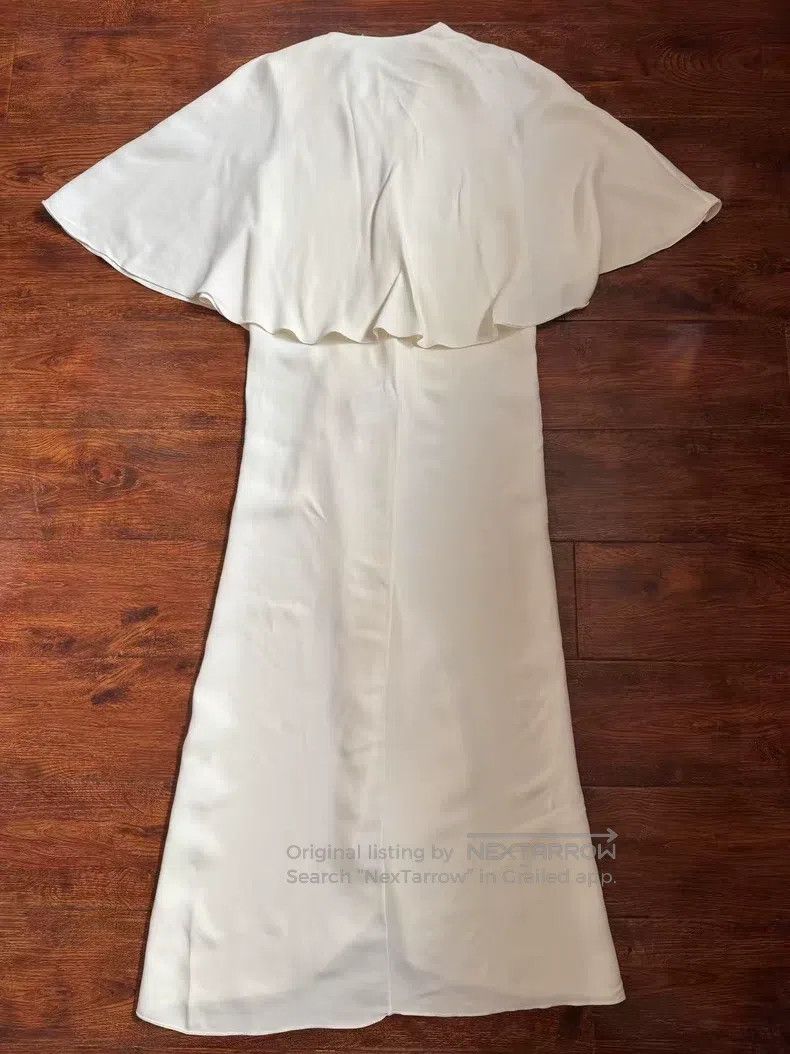 Valentino Valentino Classic V-neck dress Size M / US 6-8 / IT 42-44 - 8 Thumbnail
