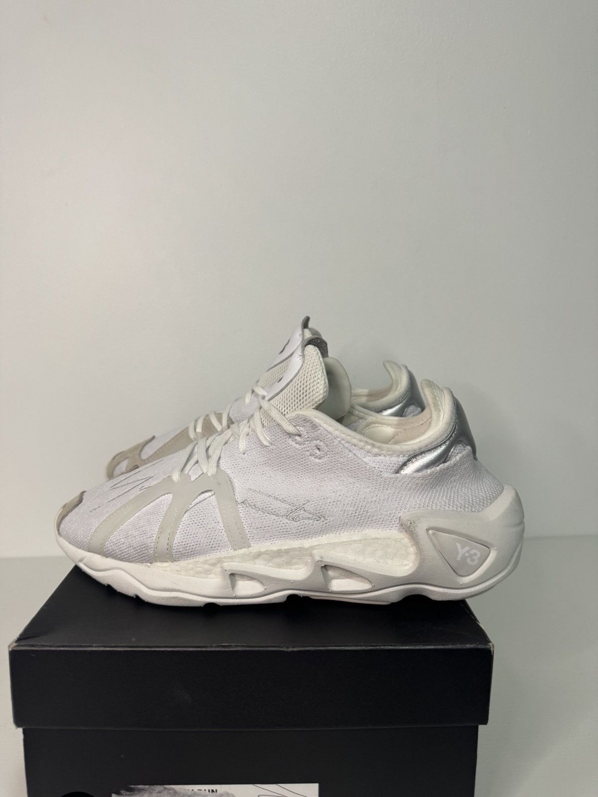 Adidas Y-3 Kaiwa Triple White SZ 8 Gently Worn 1x w/ Box Size US 8 / EU 41 - 3 Thumbnail