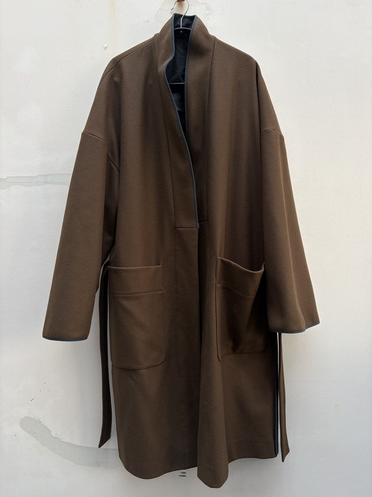 Lemaire Lemaire Wool Melton Kimono Coat Dark Brown Size US L / EU 52-54 / 3 - 2 Thumbnail