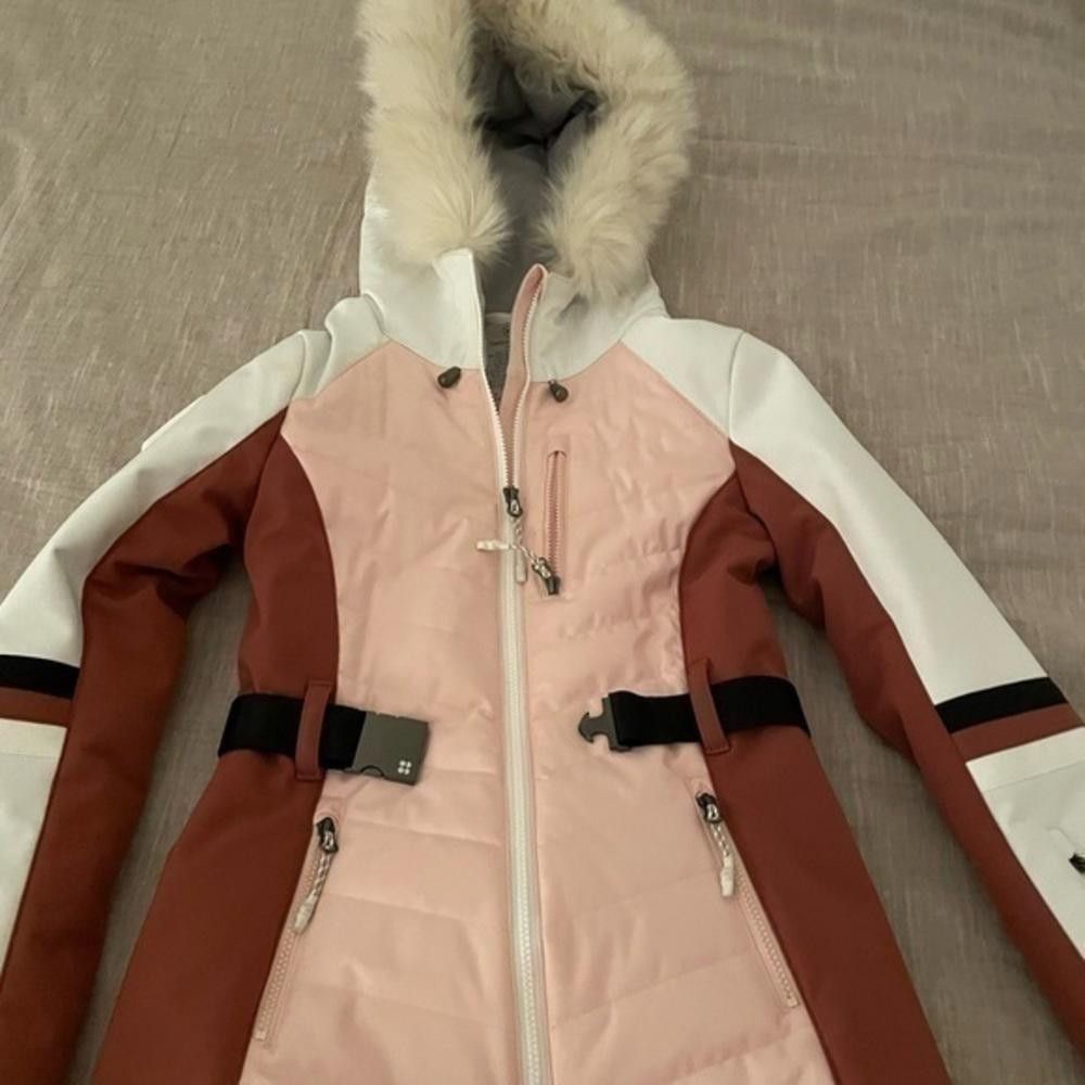 Designer Sweaty Betty Ski Coat. XS. Used! Some dirty spots Size XS / US 0-2 / IT 36-38 - 6 Thumbnail