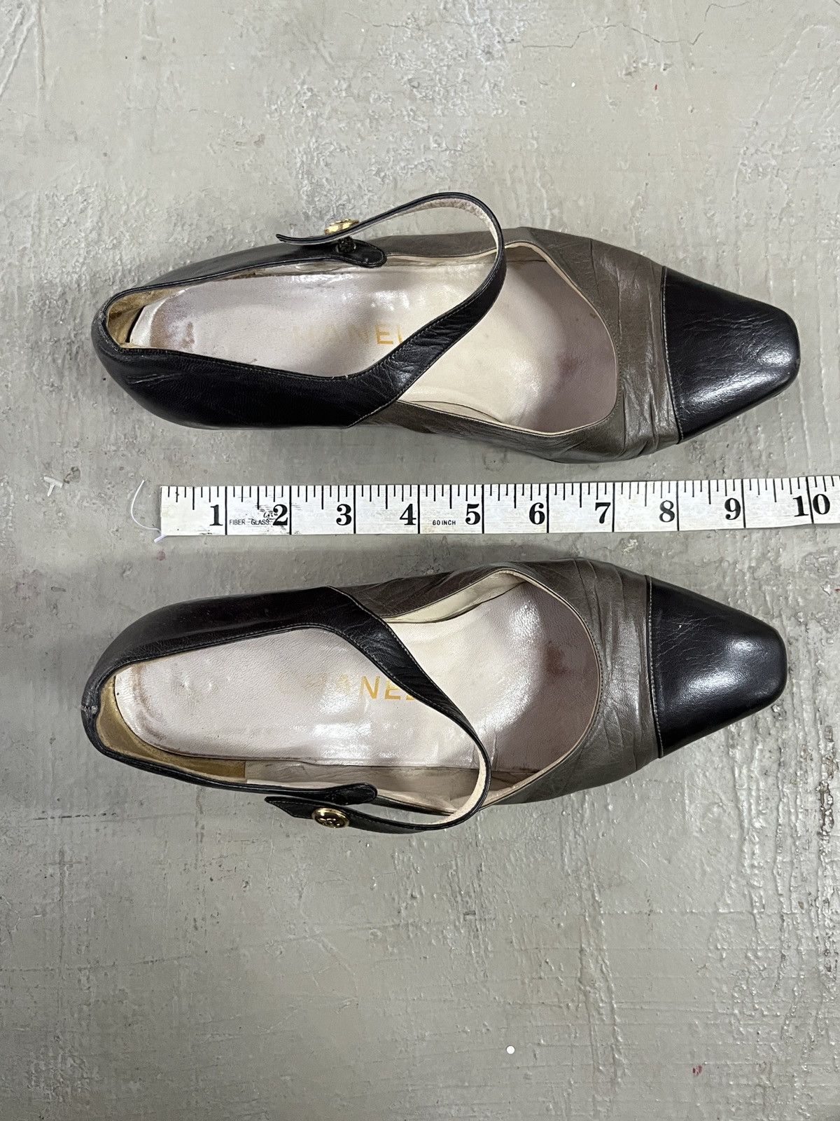Vintage 1980's Authentic CHANEL Genuine Leather Mary Jane Pump Heels Size US 8.5 / IT 38.5 - 11 Thumbnail