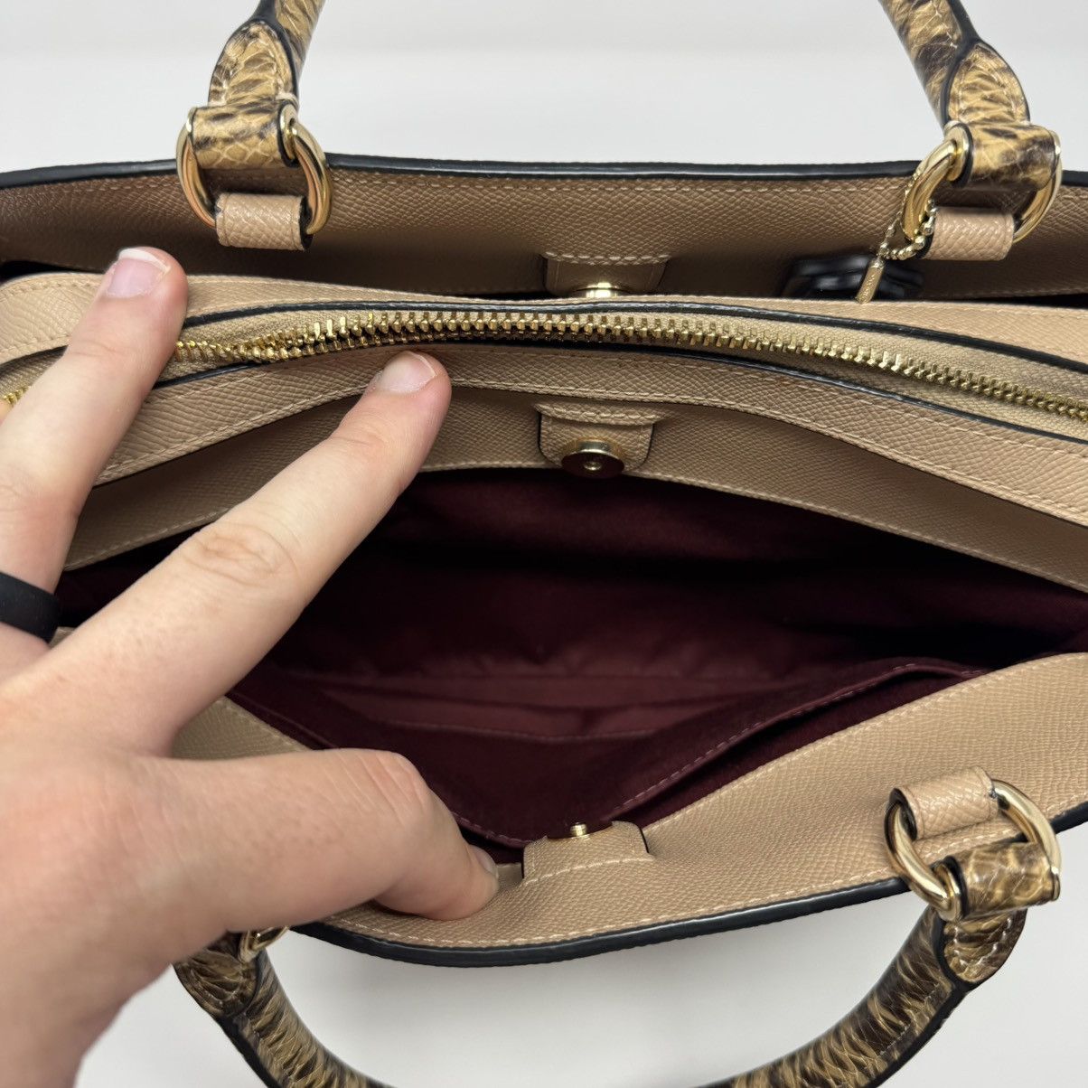 Coach Coach Lillie Carryall Daisy Applique Bag Snake Leather Size ONE SIZE - 14 Thumbnail
