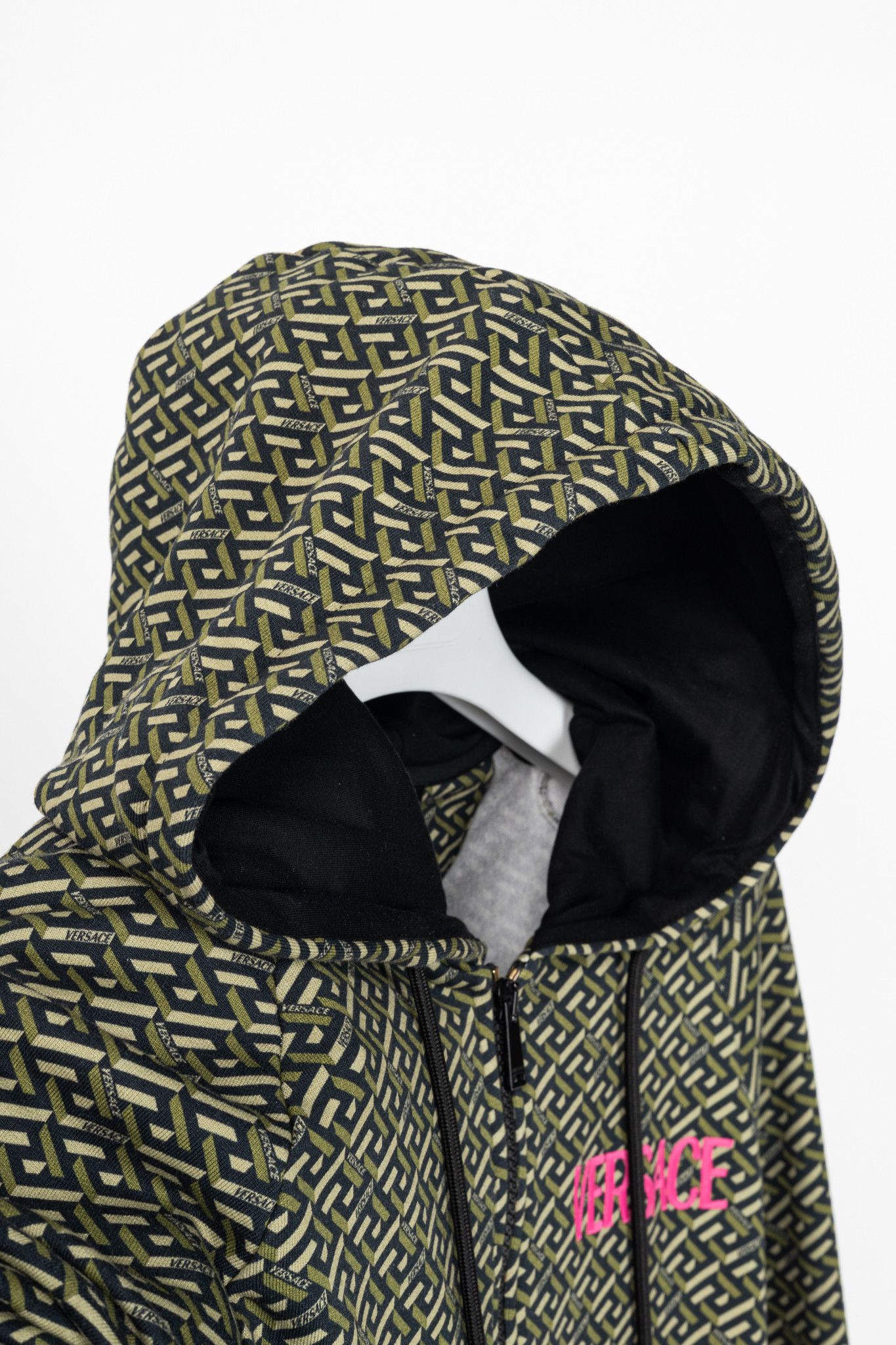 Versace Versace AW21 Green Cotton Greca-Print Smiling Medusa Hoodie Size US S / EU 44-46 / 1 - 10 Thumbnail