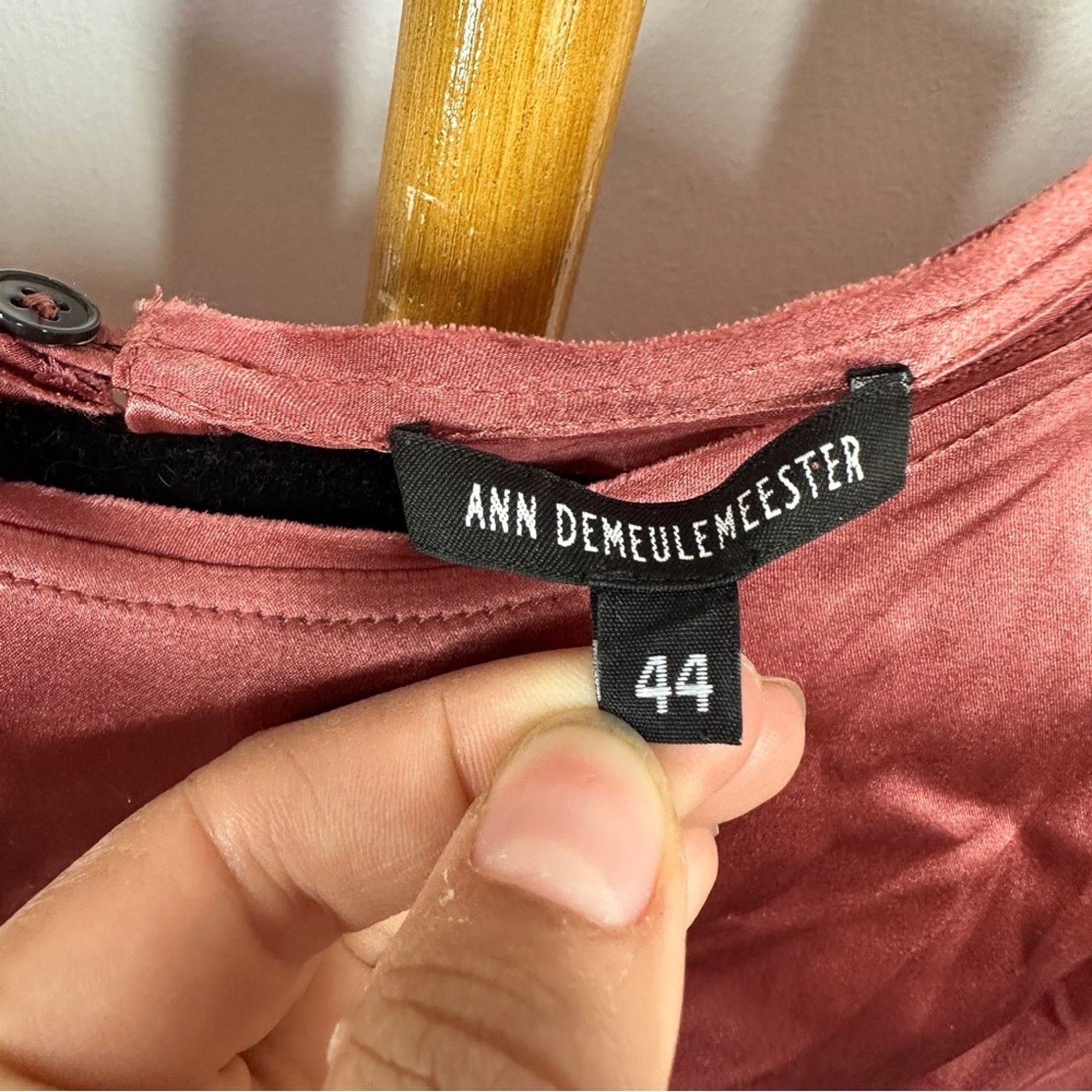 Ann Demeulemeester Ann Demeulemeester Rose Silk Tie Blouse sz 44 Size L / US 10 / IT 46 - 5 Thumbnail