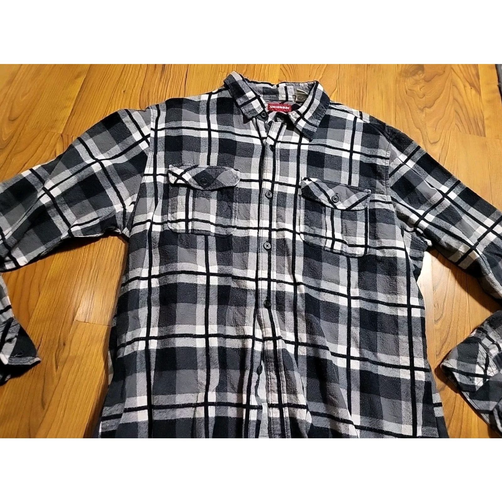 Vintage UNIONBAY Shirt XL Men 46" Chest Plaid Flannel Gray Black White Button-Up Long Sleeve Outdoor Pockets Easy Care Size US XL / EU 56 / 4 - 2 Thumbnail