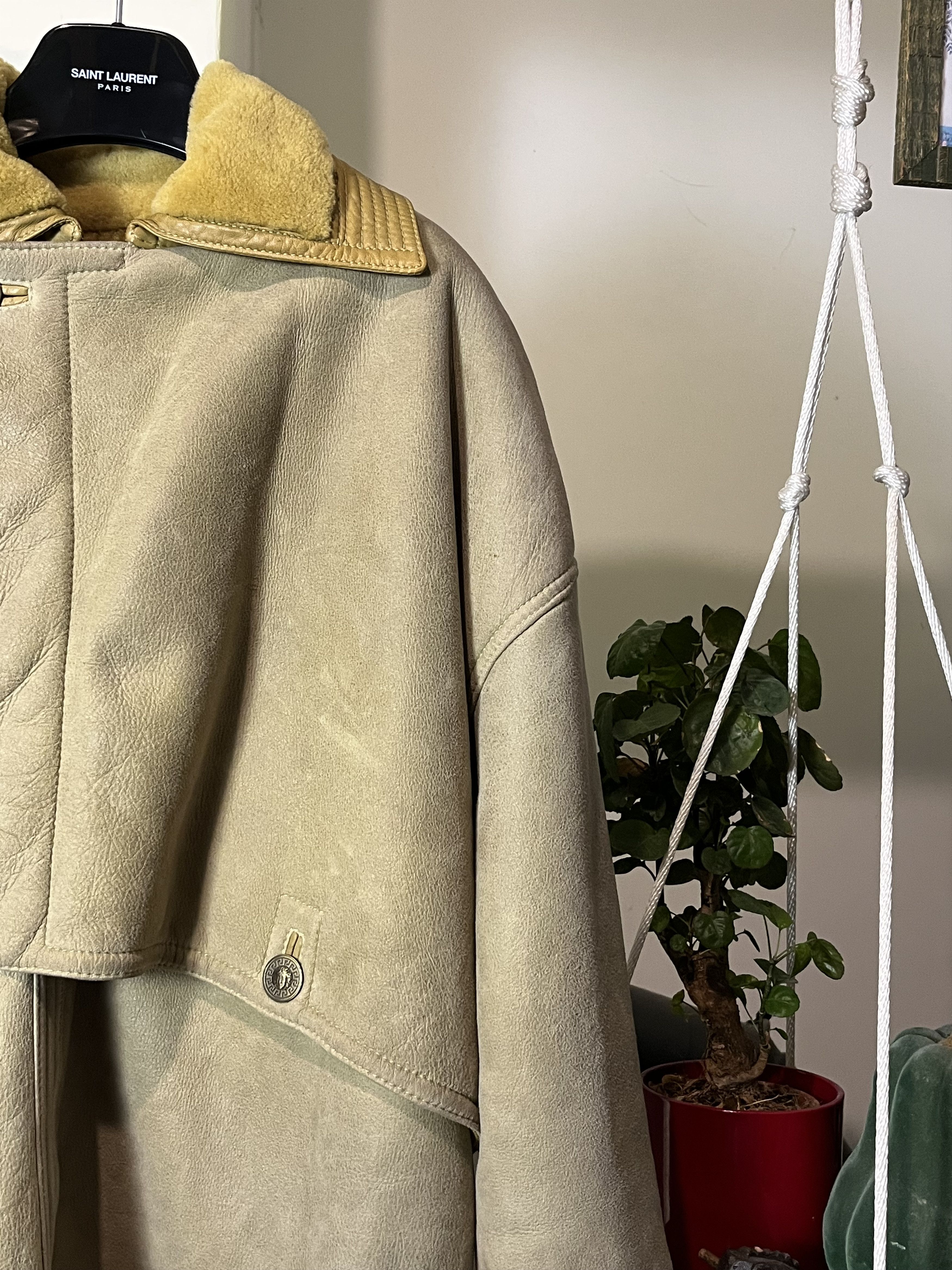 Versace × Vintage Runway 80s Gianni Versace Shearling Jacket Vintage Size XL / US 12-14 / IT 48-50 - 5 Thumbnail