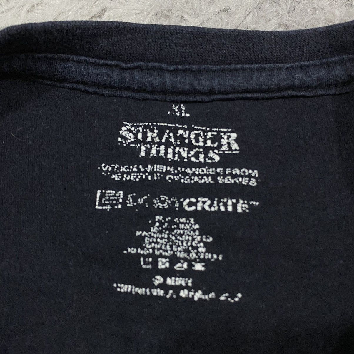 Vintage Netflix stranger things movie series film Size US XL / EU 56 / 4 - 4 Thumbnail