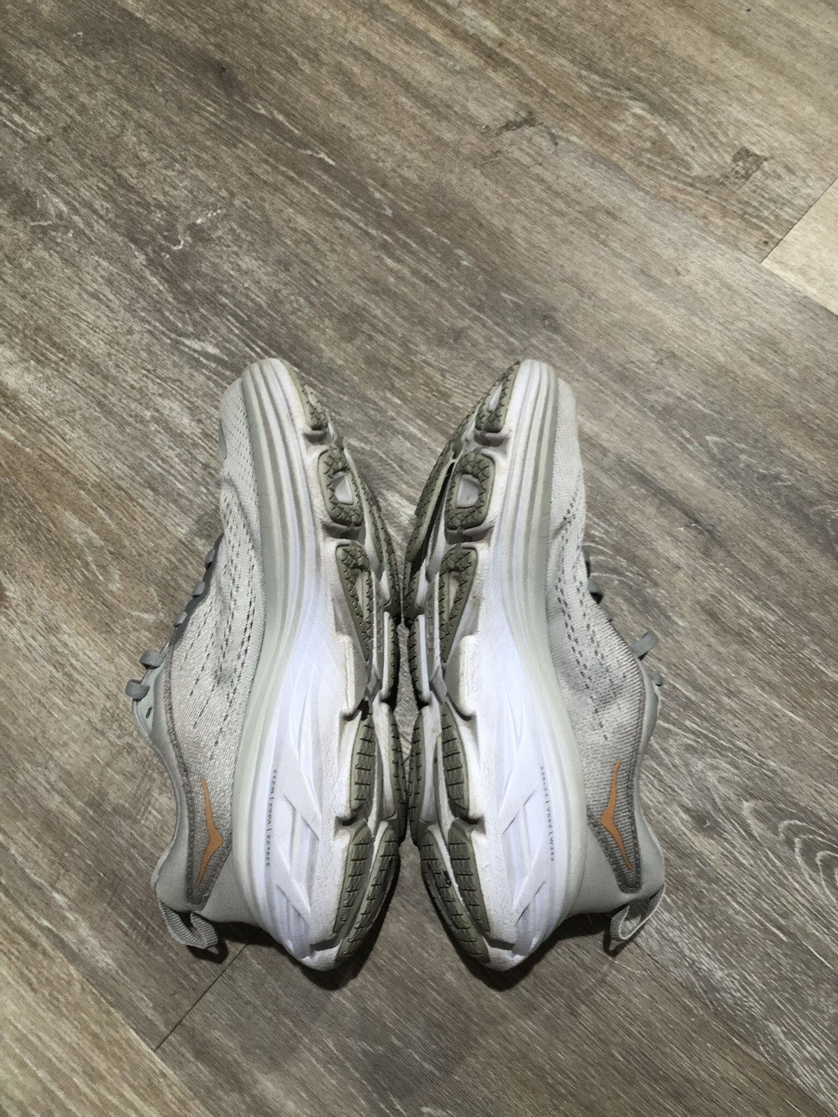 Hoka Hoka One One Bondi 8 Shoes Womens Size 6.5 Wide Gray Size US 6.5 / IT 36.5 - 14 Thumbnail