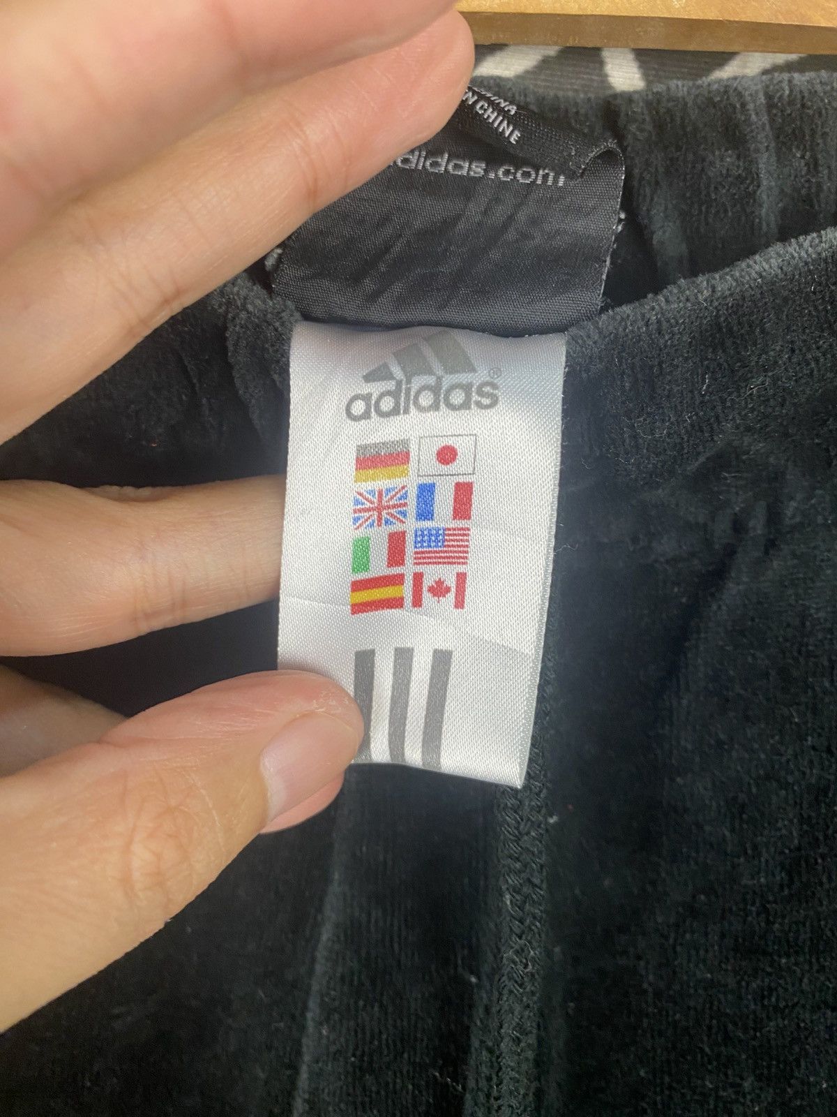 Adidas Adidas velvet trackpants Size 28" / US 6 / IT 42 - 5 Thumbnail