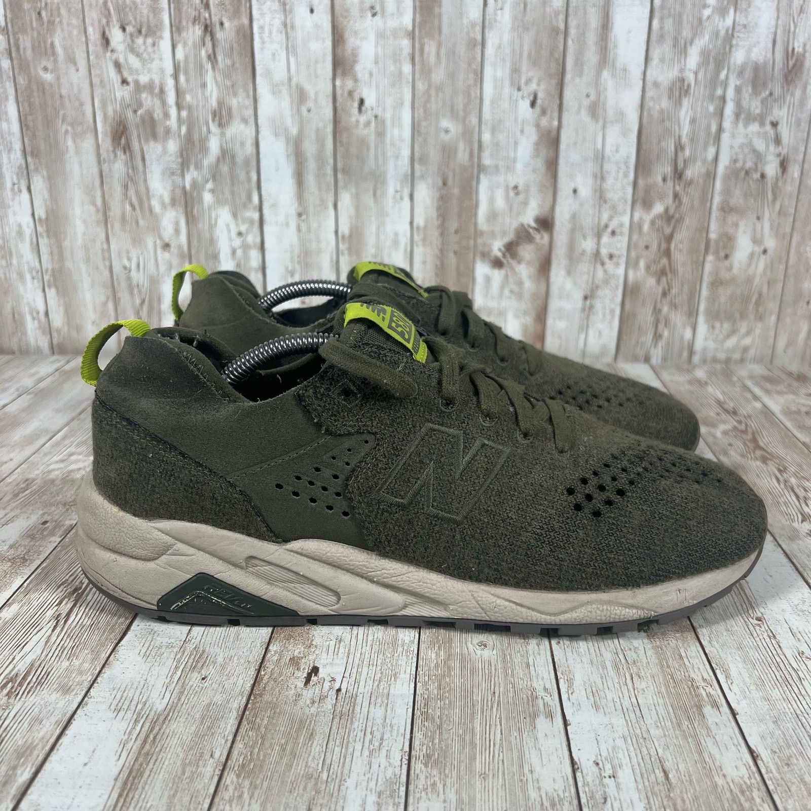 New Balance New balance 580 reengineered olive Green Mens 10.5 Size US 10.5 / EU 43-44 - 1 Thumbnail