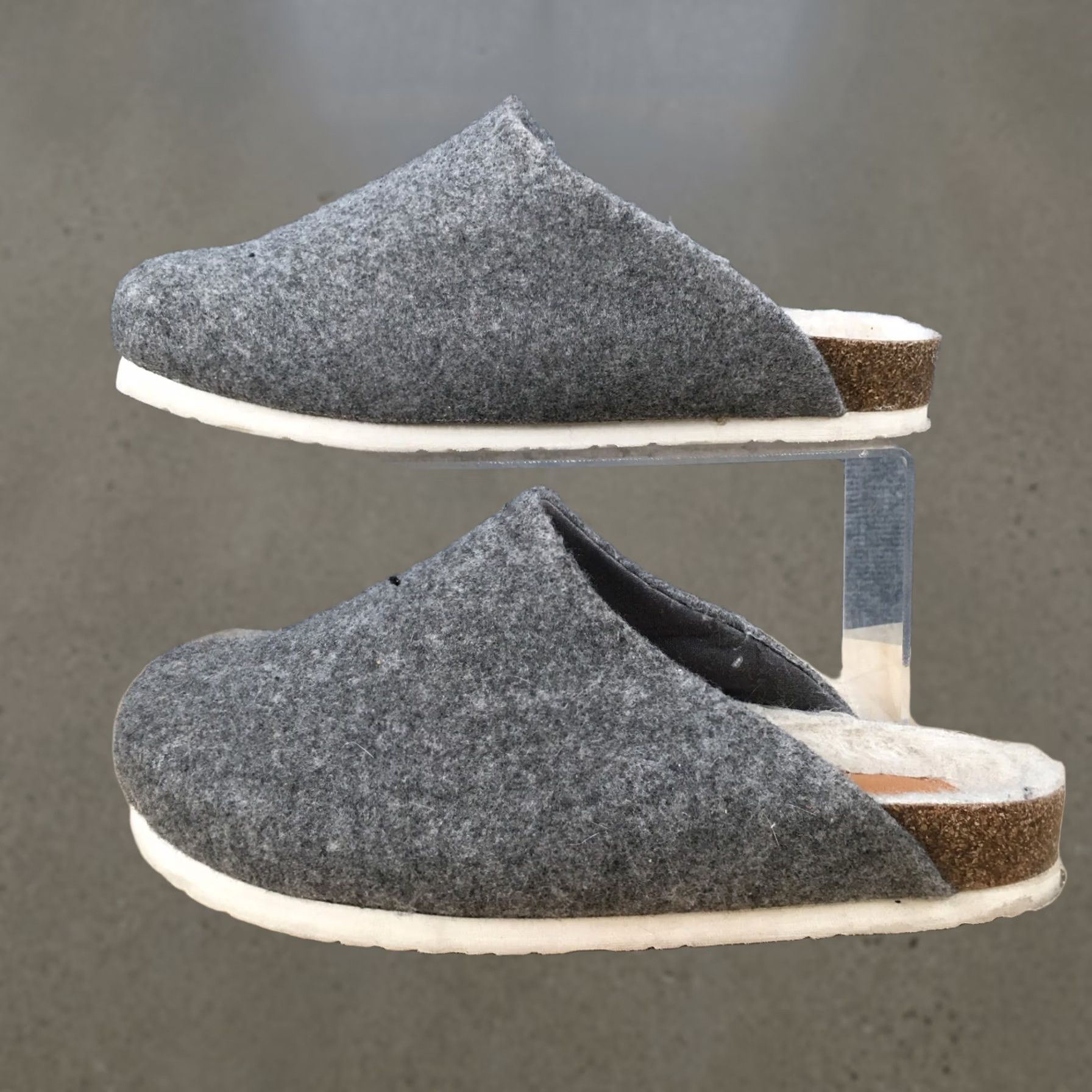 Vintage Universal Thread Sandals Womens 7.5 Grey Fabric Mule Slip On Comfort Clogs Shoes Womens Shoes Size US 8 / IT 38 - 1 Thumbnail