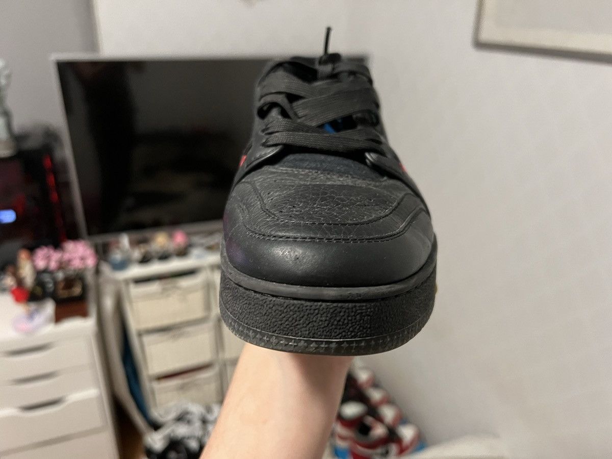 Louis Vuitton Louis Vuitton Signature Trainer Size US 7 / EU 40 - 11 Thumbnail