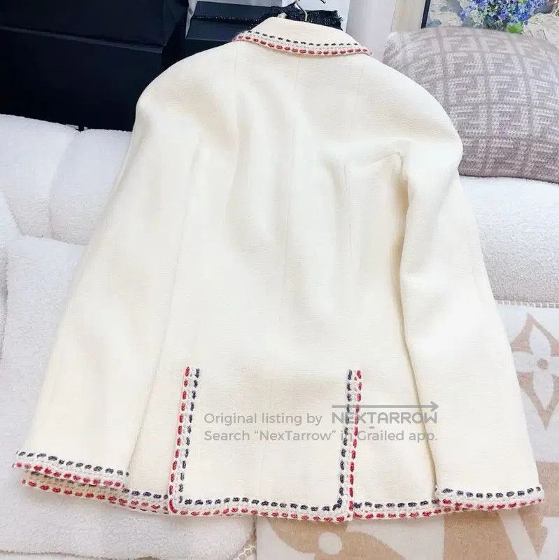 Chanel Chanel Beige Long Sleeve Cardigan for Women . Size L / US 10 / IT 46 - 5 Thumbnail