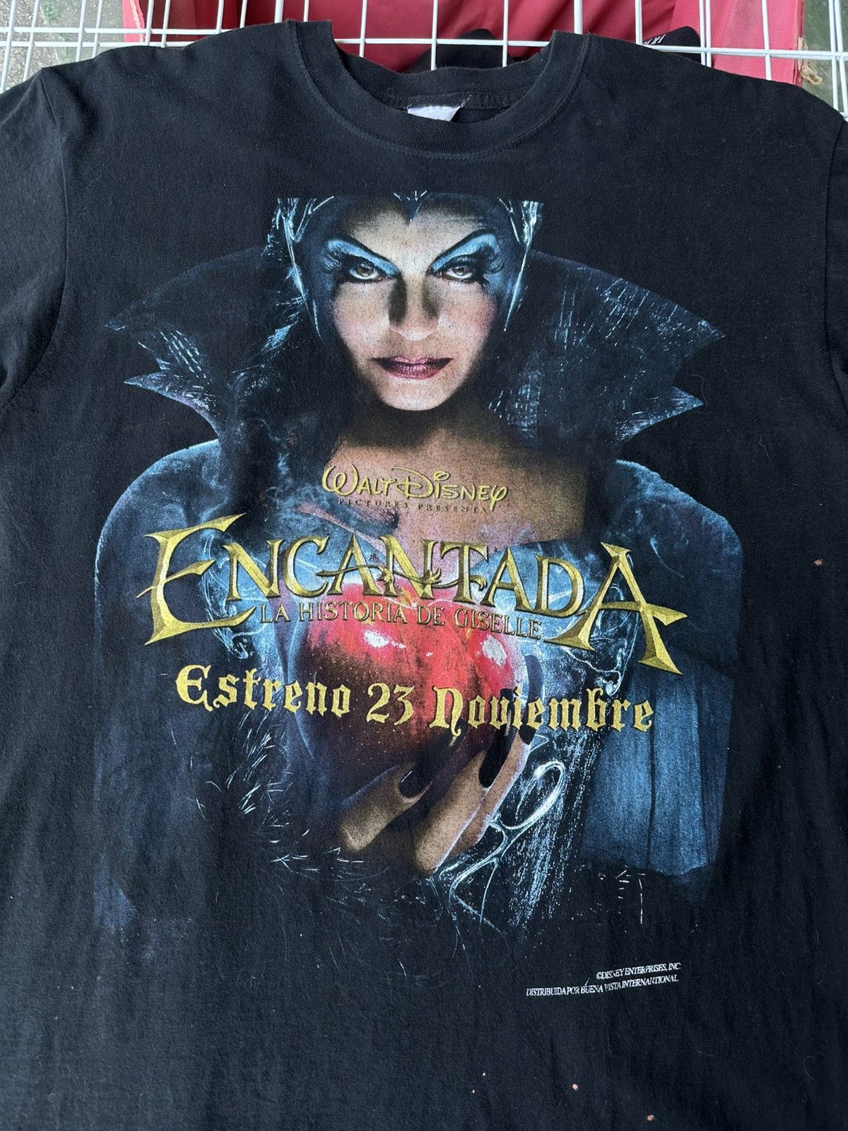 Disney Rare!! Disney Enchanted Movie Promo 2007s Tee Size US M / EU 48-50 / 2 - 2 Thumbnail