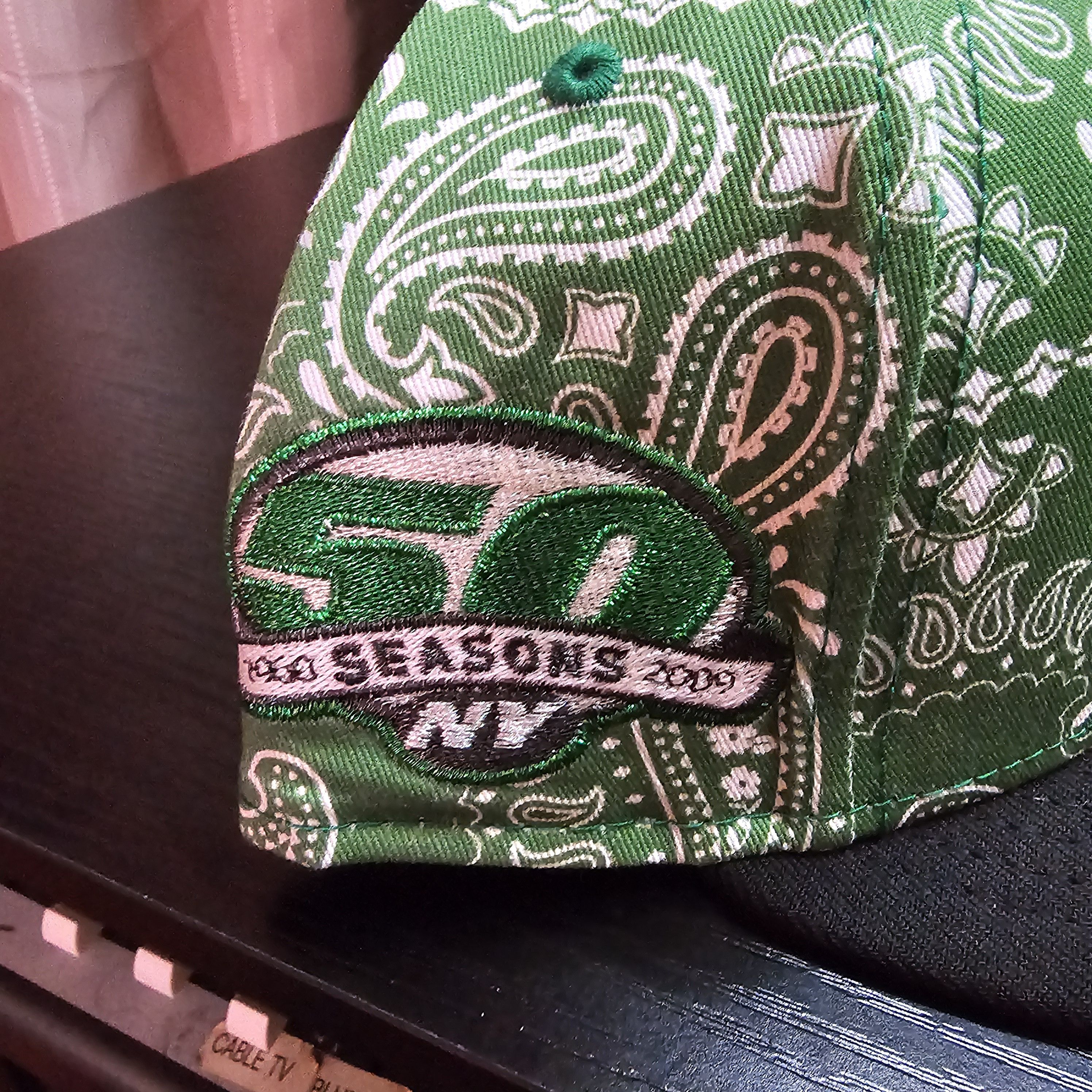 Born X Raised × NFL × New Era Jets Alternate Logo Bandana Hat Size ONE SIZE - 2 Thumbnail