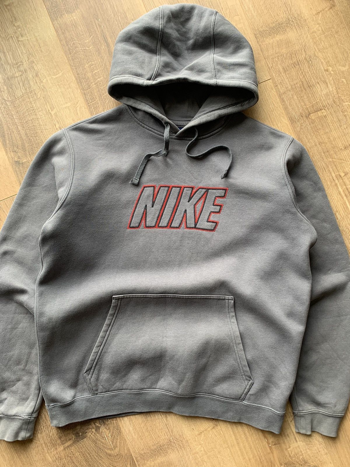 Nike Vintage Nike Big Logo Hoodie Size US M / EU 48-50 / 2 - 3 Thumbnail