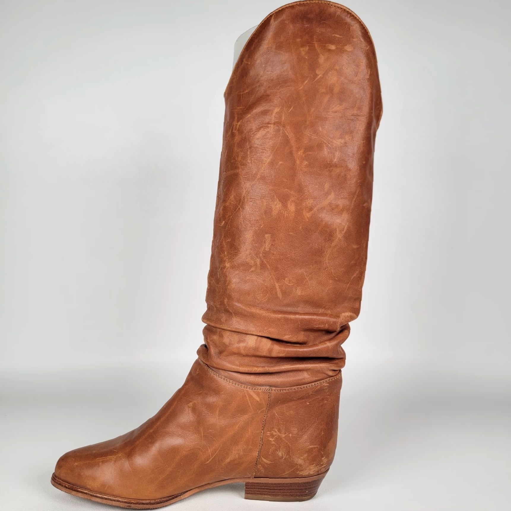 Vintage VINTAGE Wild World Boots Leather Brown Mid-Calf Women 36/6 Casual Party/Cocktail Almond Toe Studded Pull On Flat Heel Riding Boot Italy Womens Size US 6 / IT 36 - 4 Thumbnail
