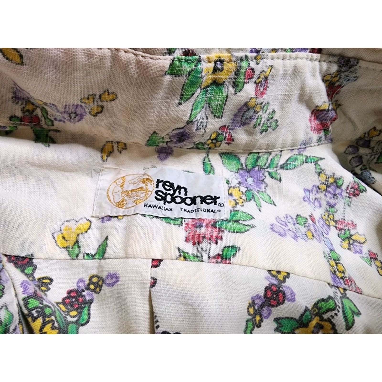 Reyn Spooner VINTAGE Reyn Spooner Mens L Reverse Print Hawaiian Lei Shirt Distressed Size US L / EU 52-54 / 3 - 5 Thumbnail