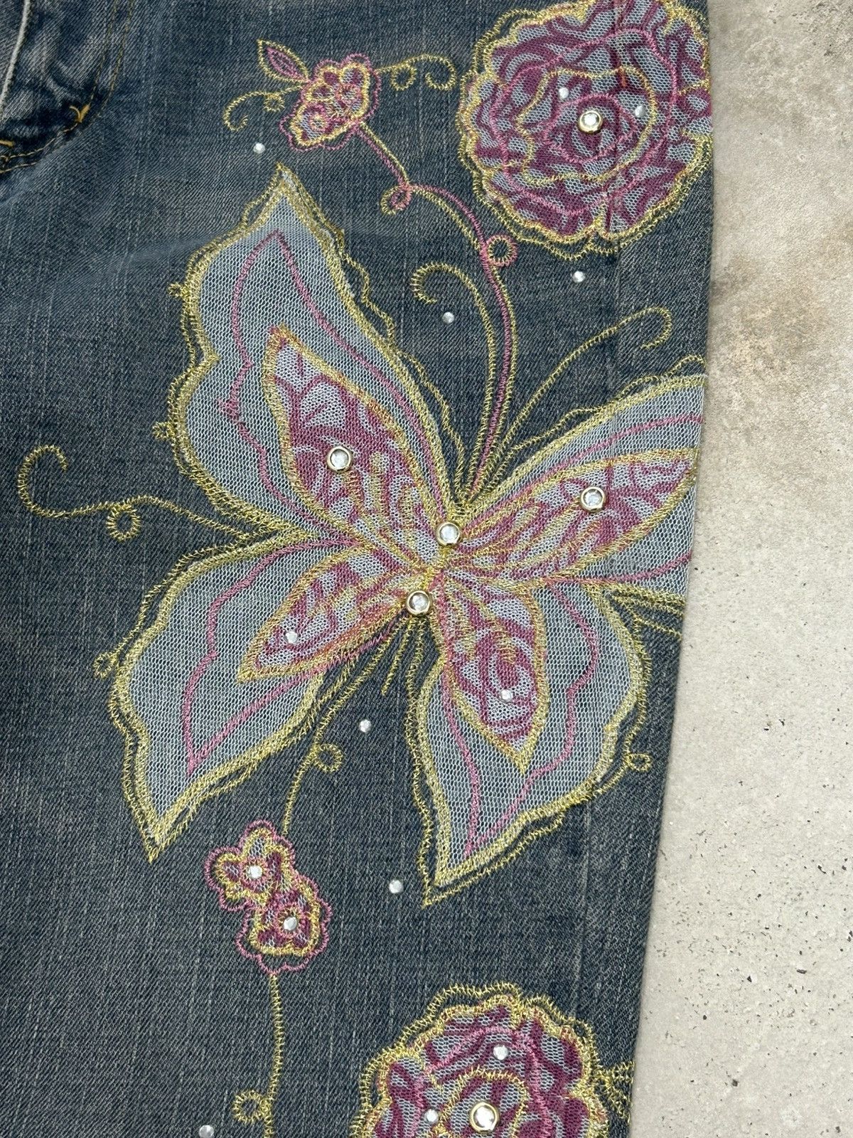 Le Grande Bleu (L.G.B.) Flared Embroidered Jeans Design Flower Size 27" / US 4 / IT 40 - 6 Thumbnail