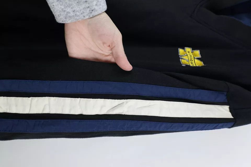 Starter × Vintage Vintage 90s Starter Reversible University of Michigan Jacket Size US L / EU 52-54 / 3 - 18 Thumbnail