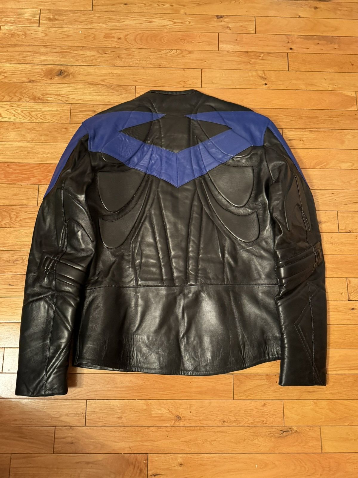 Genuine Leather Vintage Night-wing Batman Black Leather Motorcycle Jacket Size US L / EU 52-54 / 3 - 2 Thumbnail