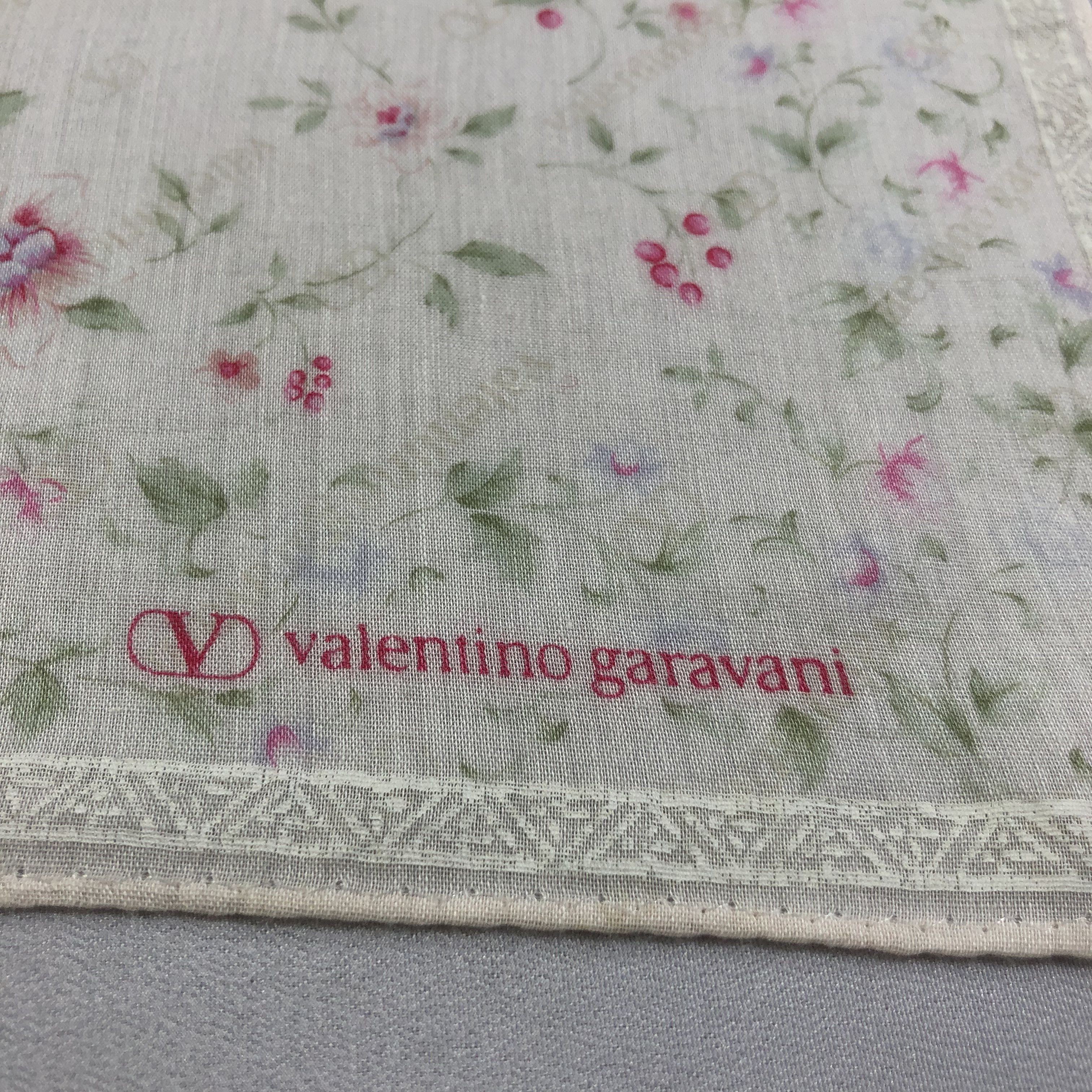 Vintage VaLENTino GarAVAni Handkerchief Neckerchief Bandana H2026 Size ONE SIZE - 4 Thumbnail