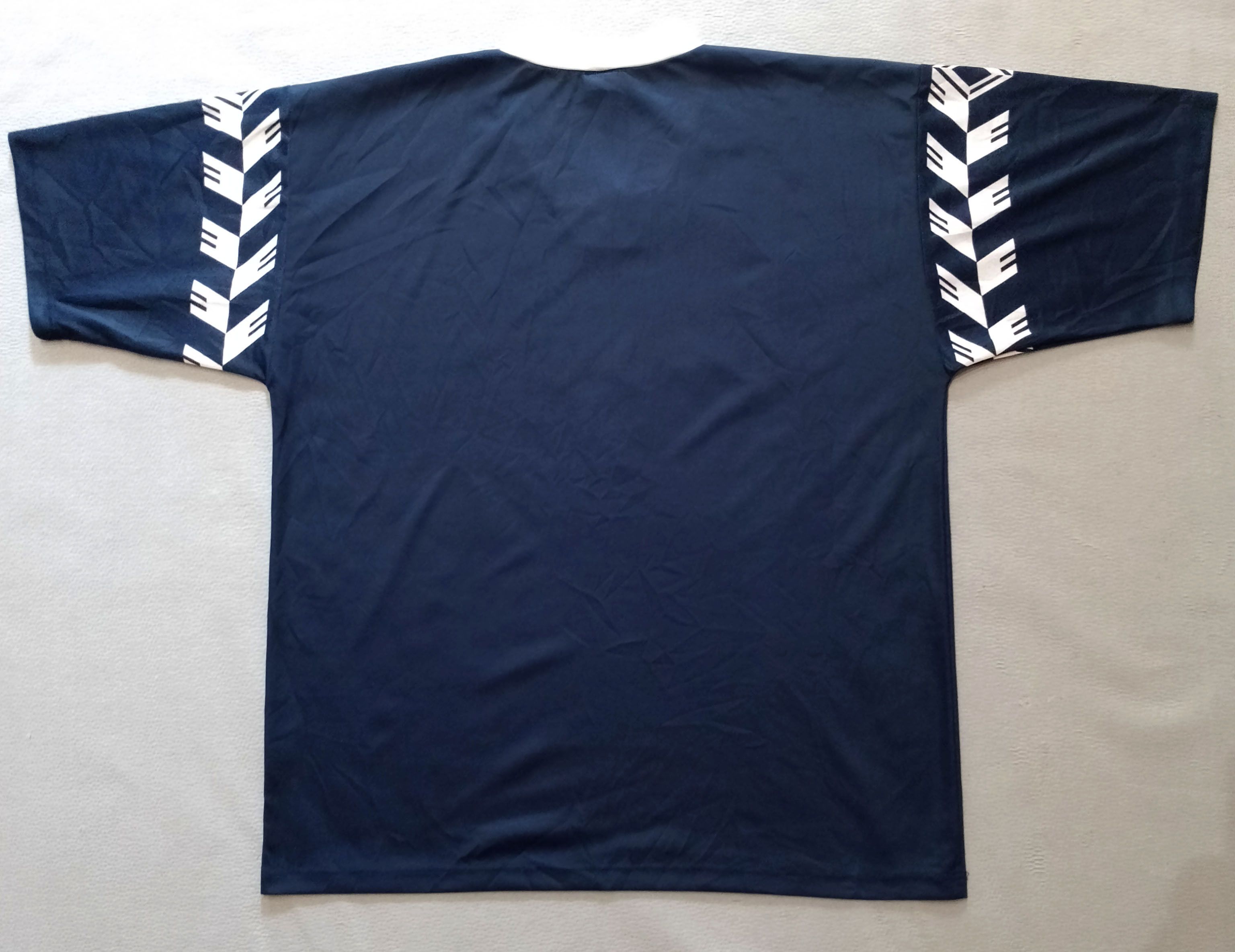 Erima Football Shirt Erima FC Italica #17 Size L/XL Retro Jersey Size US L / EU 52-54 / 3 - 7 Thumbnail
