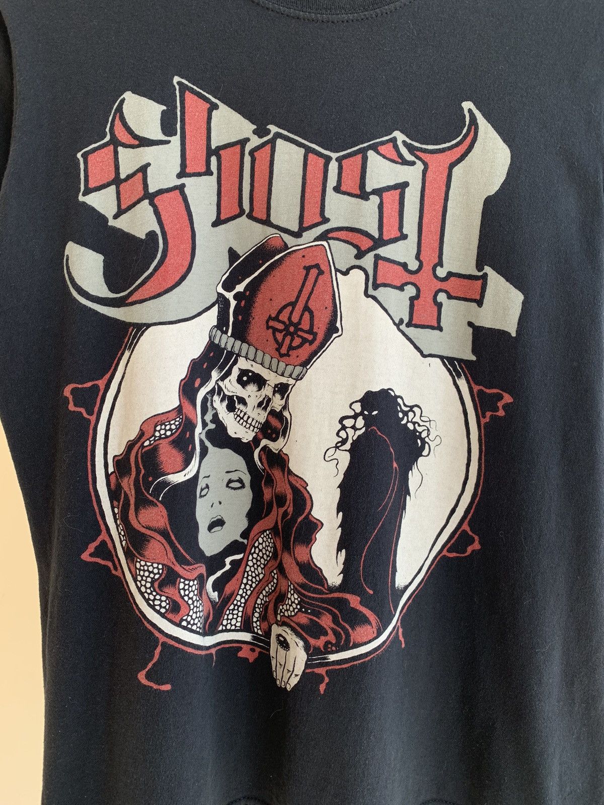 Band Tees Ghost Papa Emiretus Hi Red Possession T-Shirt Gildan 2010s Size M / US 6-8 / IT 42-44 - 6 Thumbnail