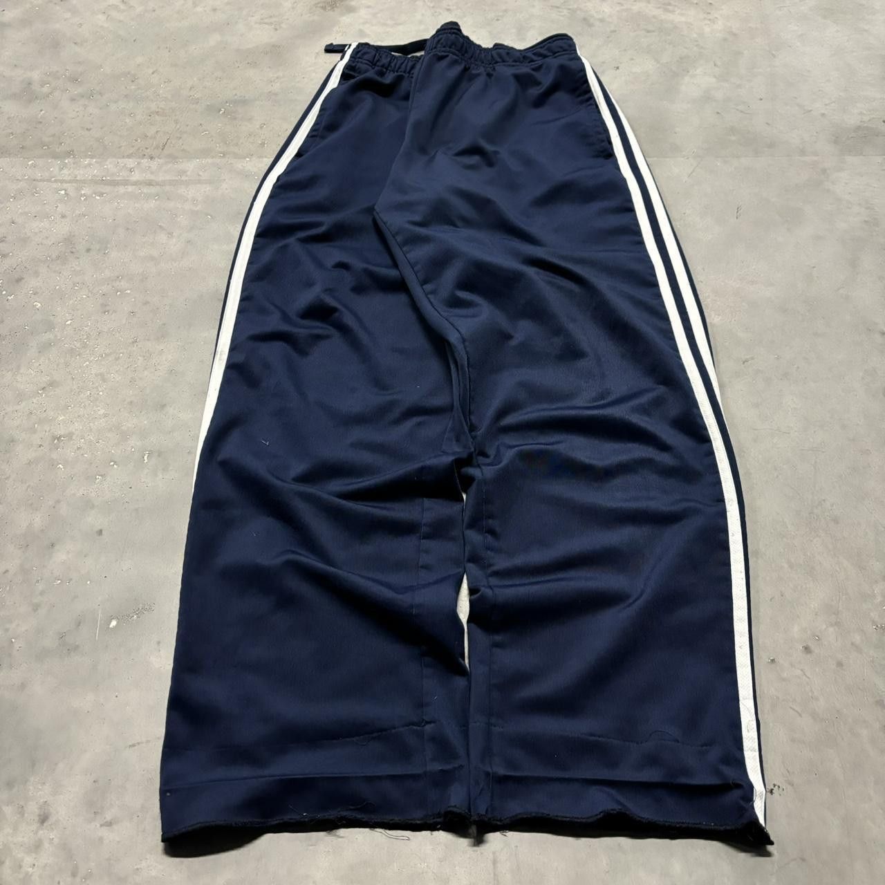 Adidas × Vintage Crazy Vintage Y2K/2000s Navy Blue Adidas Striped Skater Drill Essential Sweatpants! Size US 32 / EU 48 - 2 Thumbnail