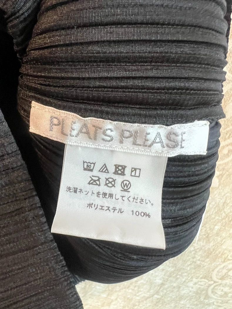 Issey Miyake Issey Miyake size:3 Black pleated top with short sleeves Size S / US 4 / IT 40 - 4 Thumbnail
