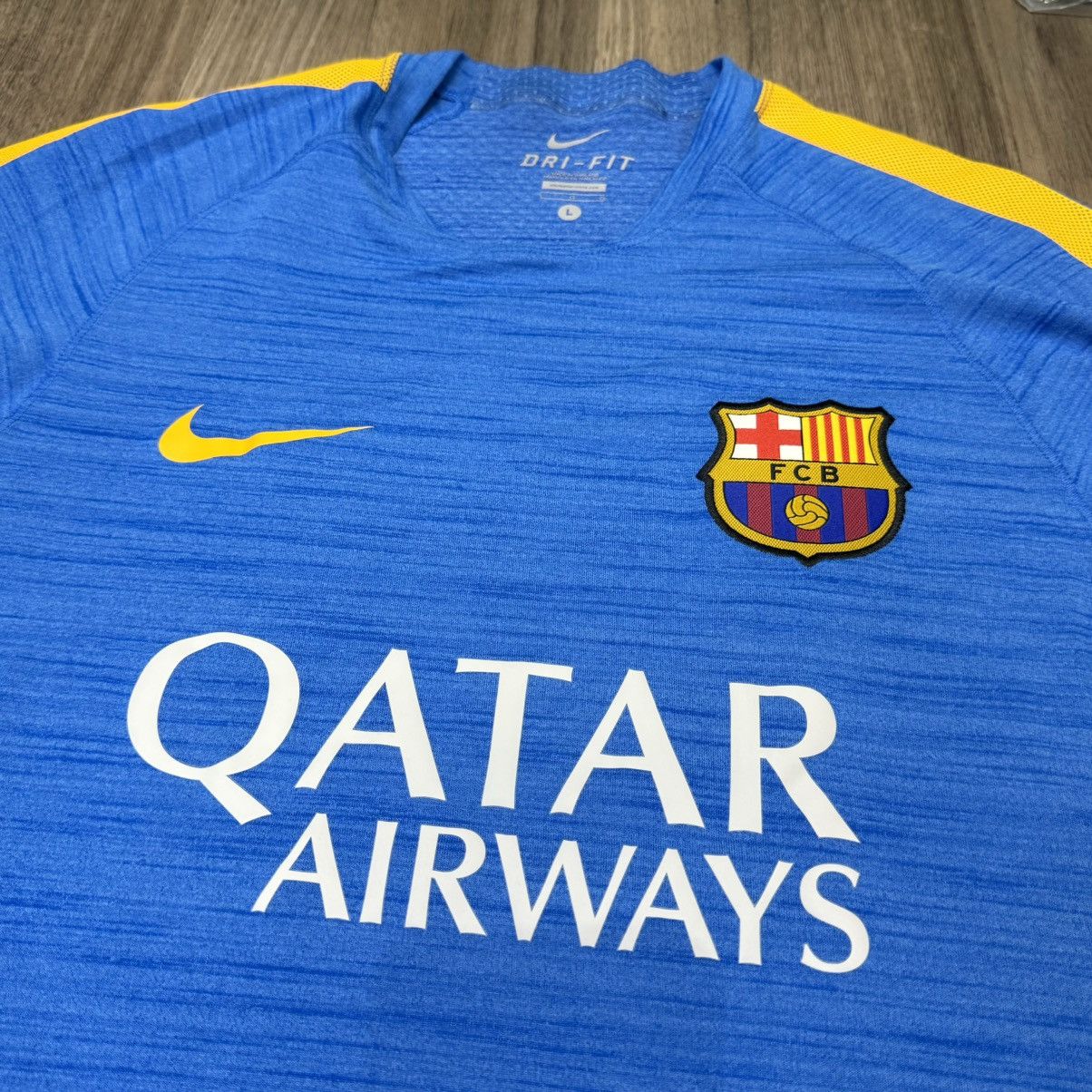 Nike Barcelona 15/16 training shirt (bnwt) Size US L / EU 52-54 / 3 - 3 Thumbnail