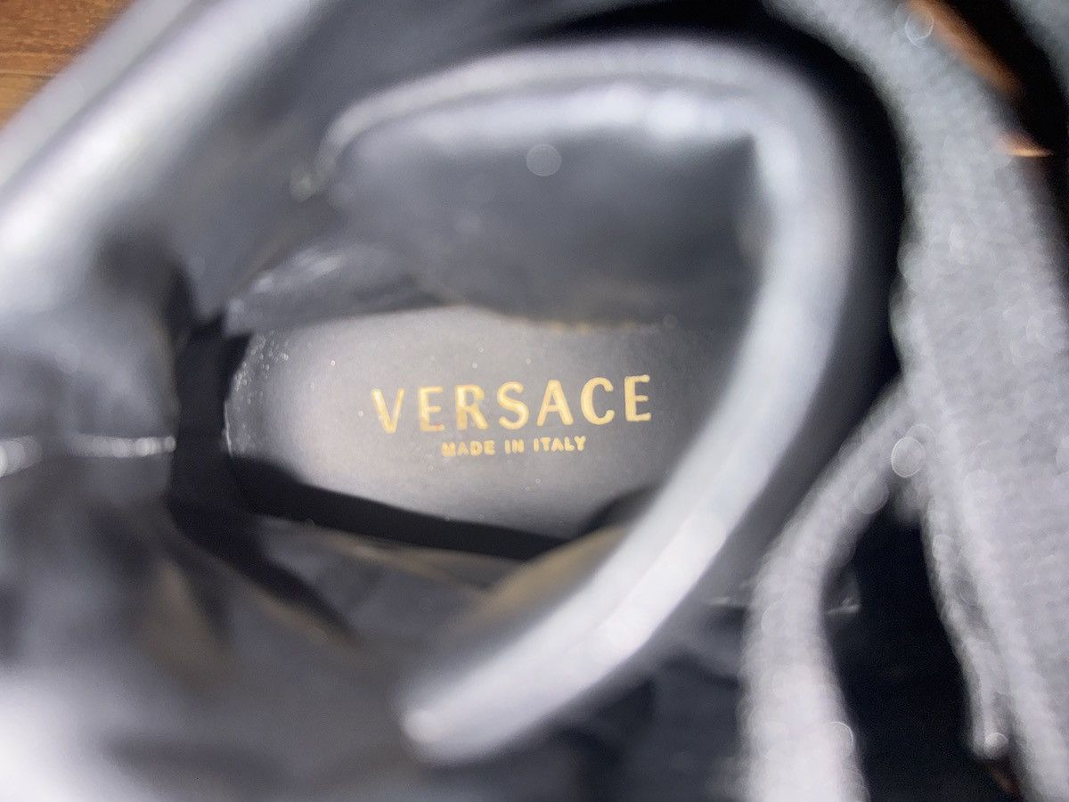 Versace VERSACE LEATHER HIGH CUT SHOES Size US 8.5 / EU 41-42 - 4 Thumbnail