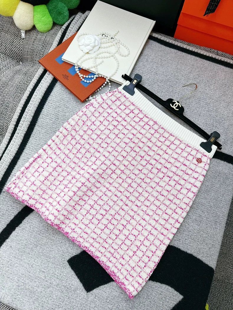 Chanel Chanel White Pink Plaid Knit Skirt Size 33" - 3 Thumbnail